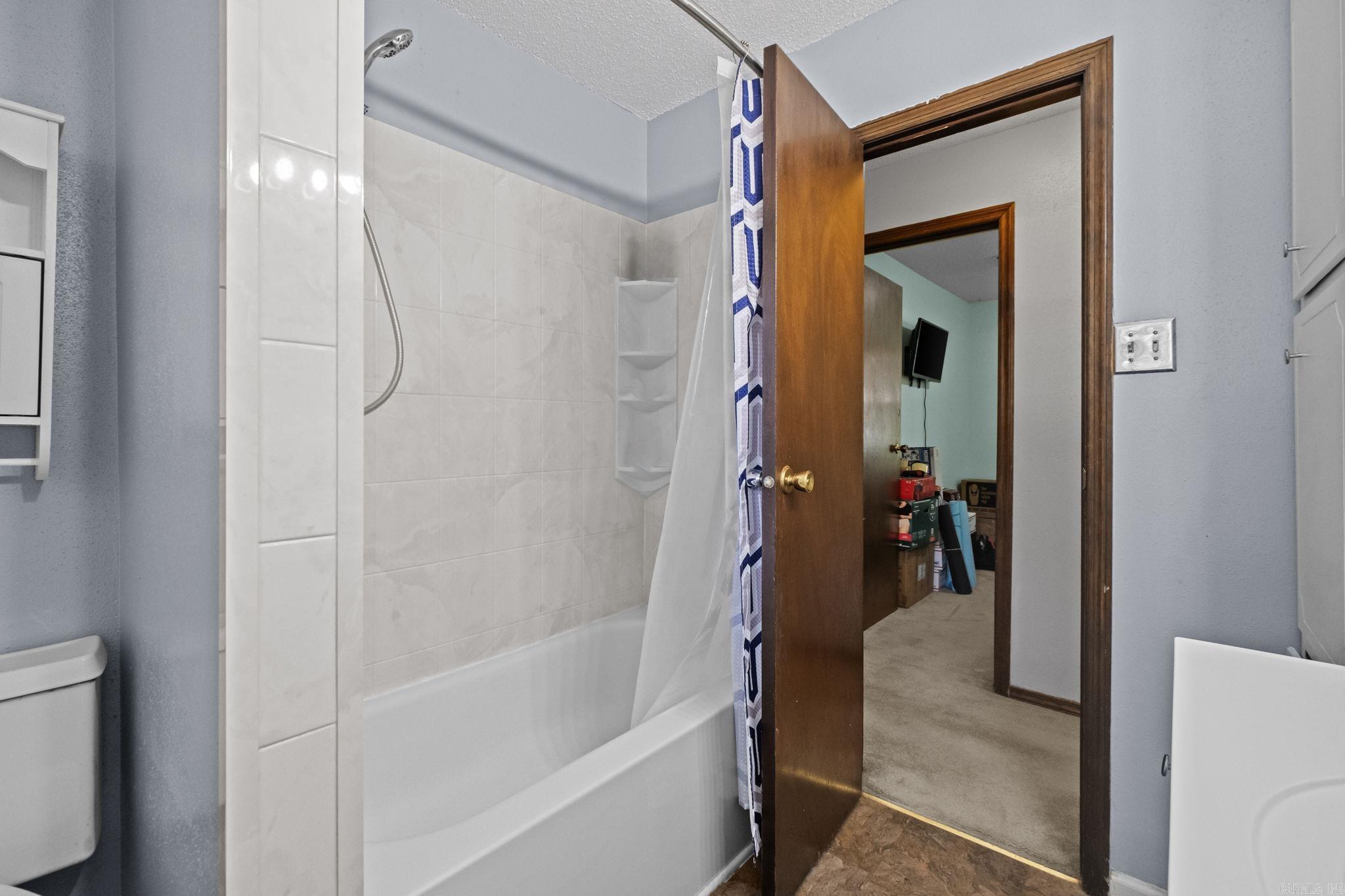 KELLOGG LAKE EST - Residential