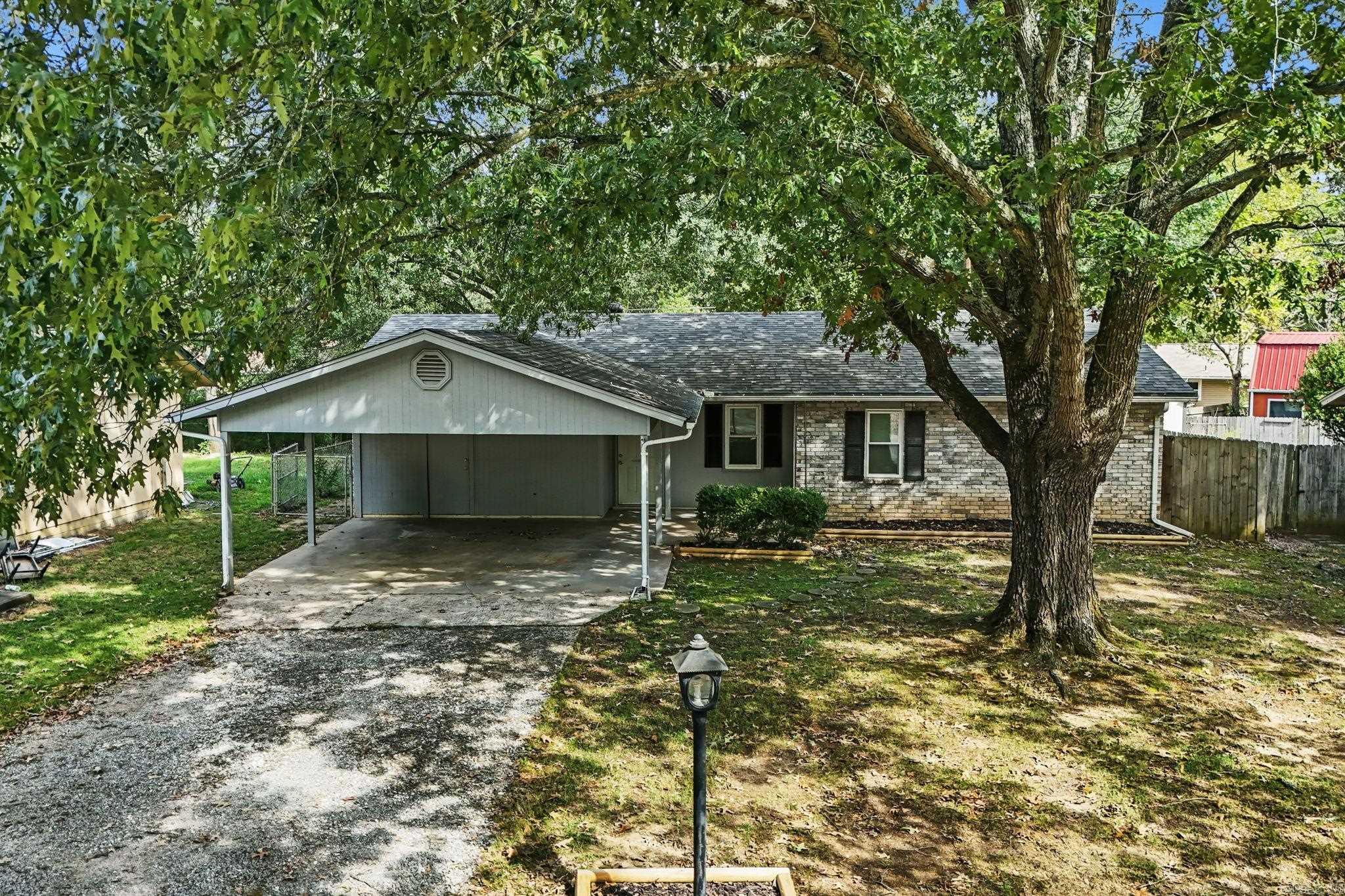 KELLOGG LAKE EST - Residential