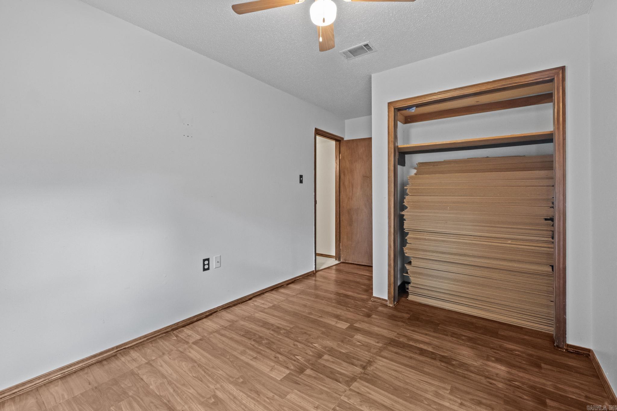 KELLOGG LAKE EST - Residential