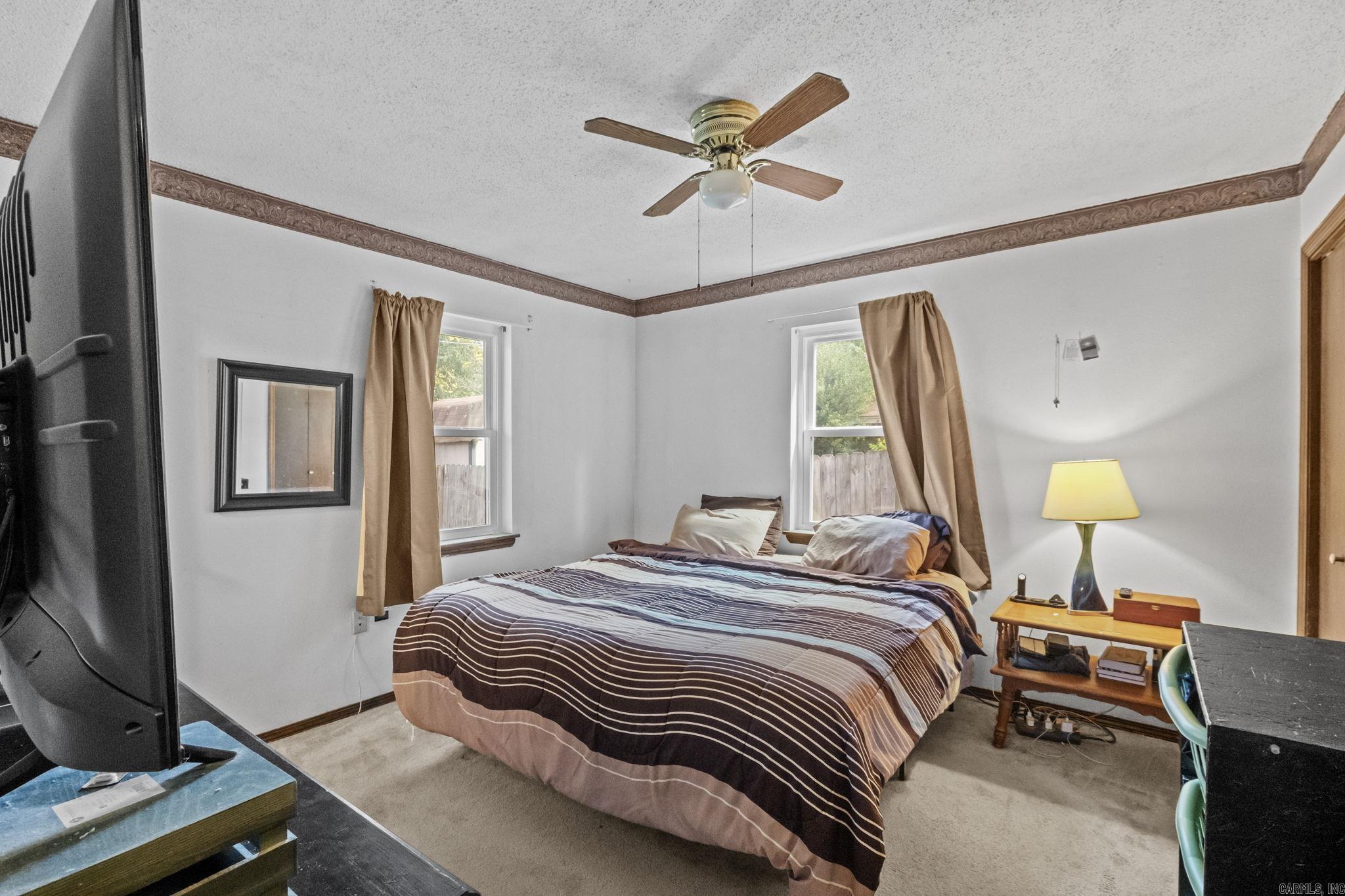 KELLOGG LAKE EST - Residential