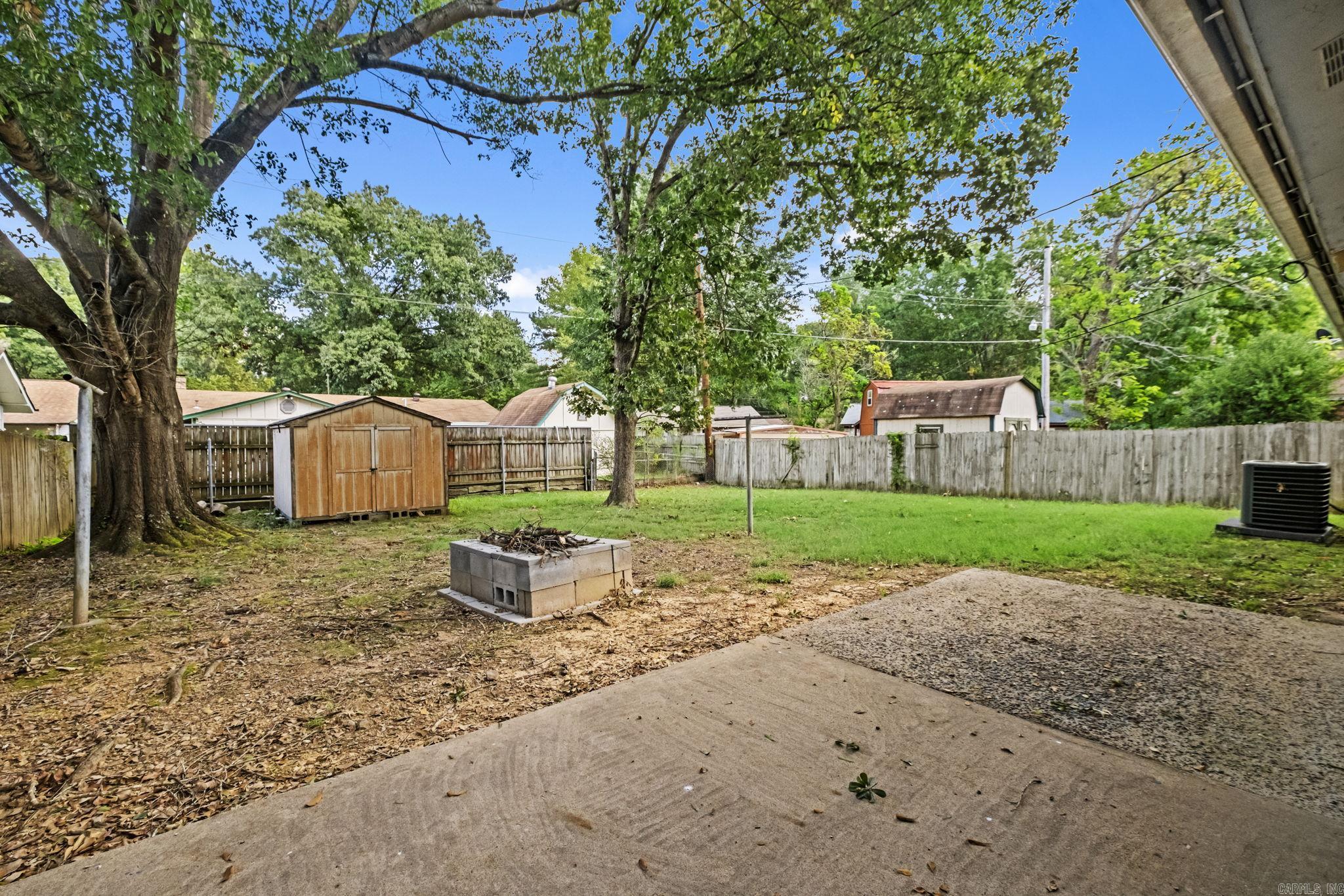 KELLOGG LAKE EST - Residential