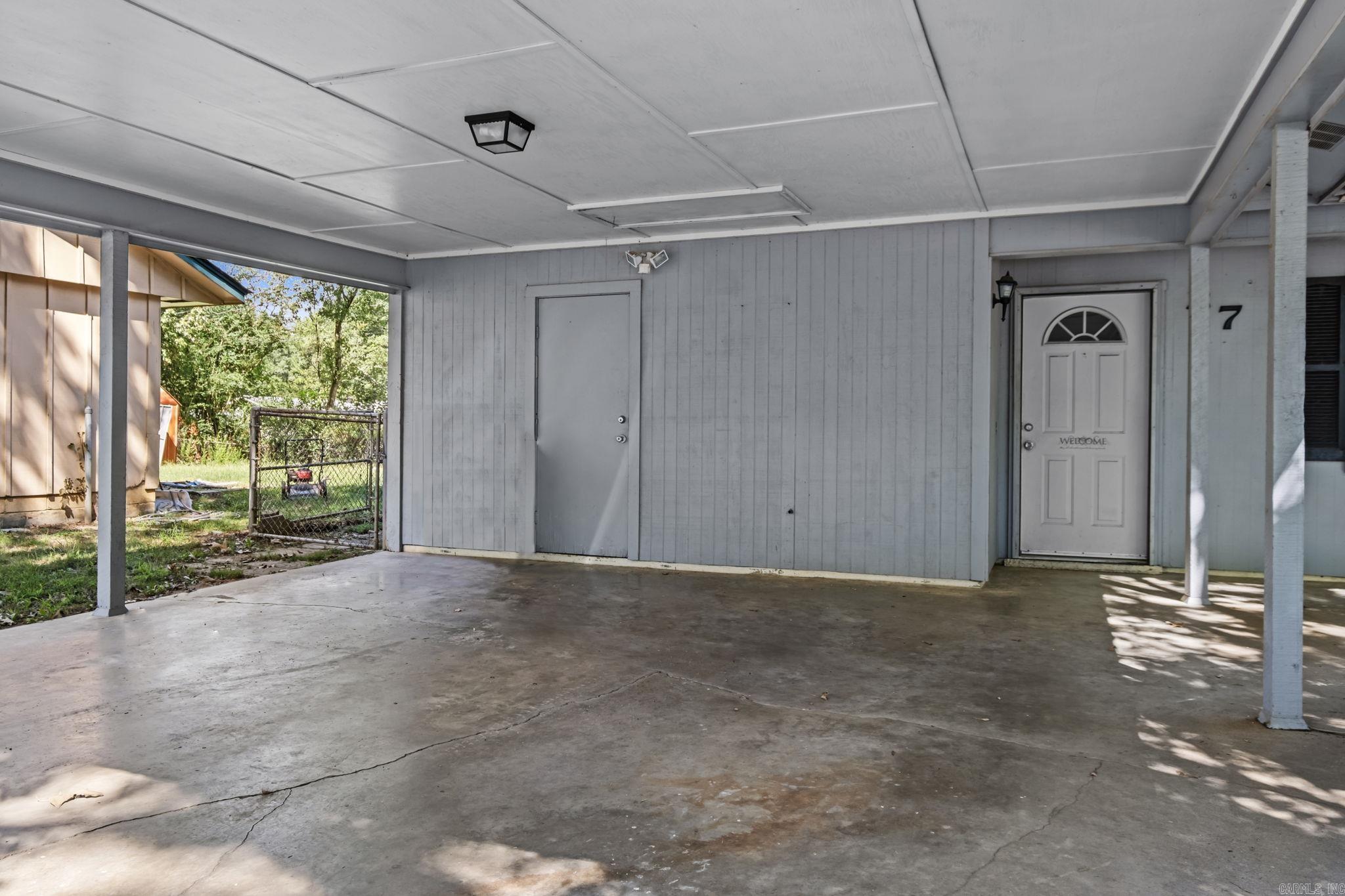 KELLOGG LAKE EST - Residential