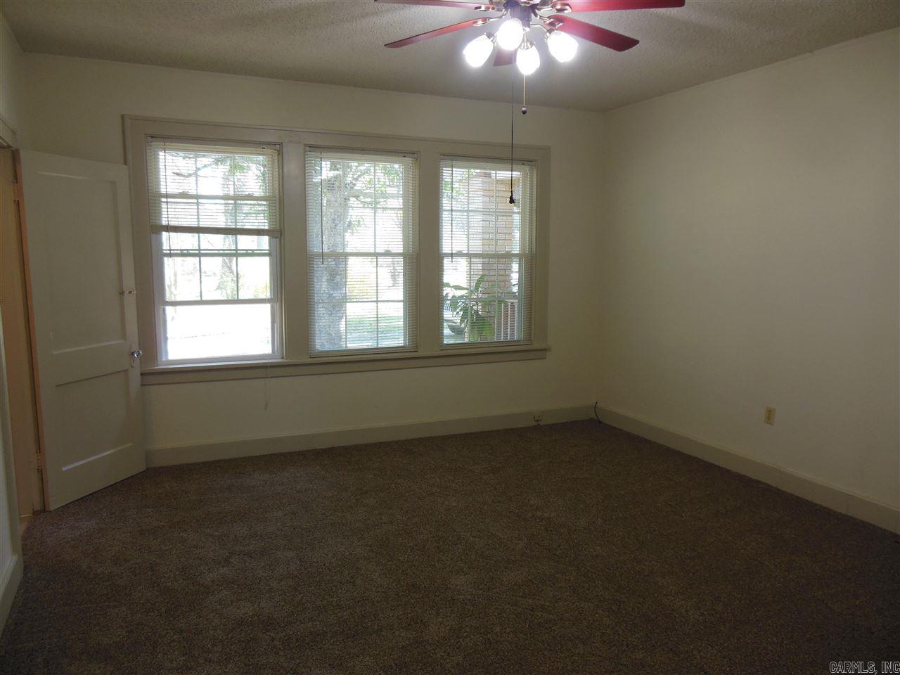 01-1N-13 - Residential Lease