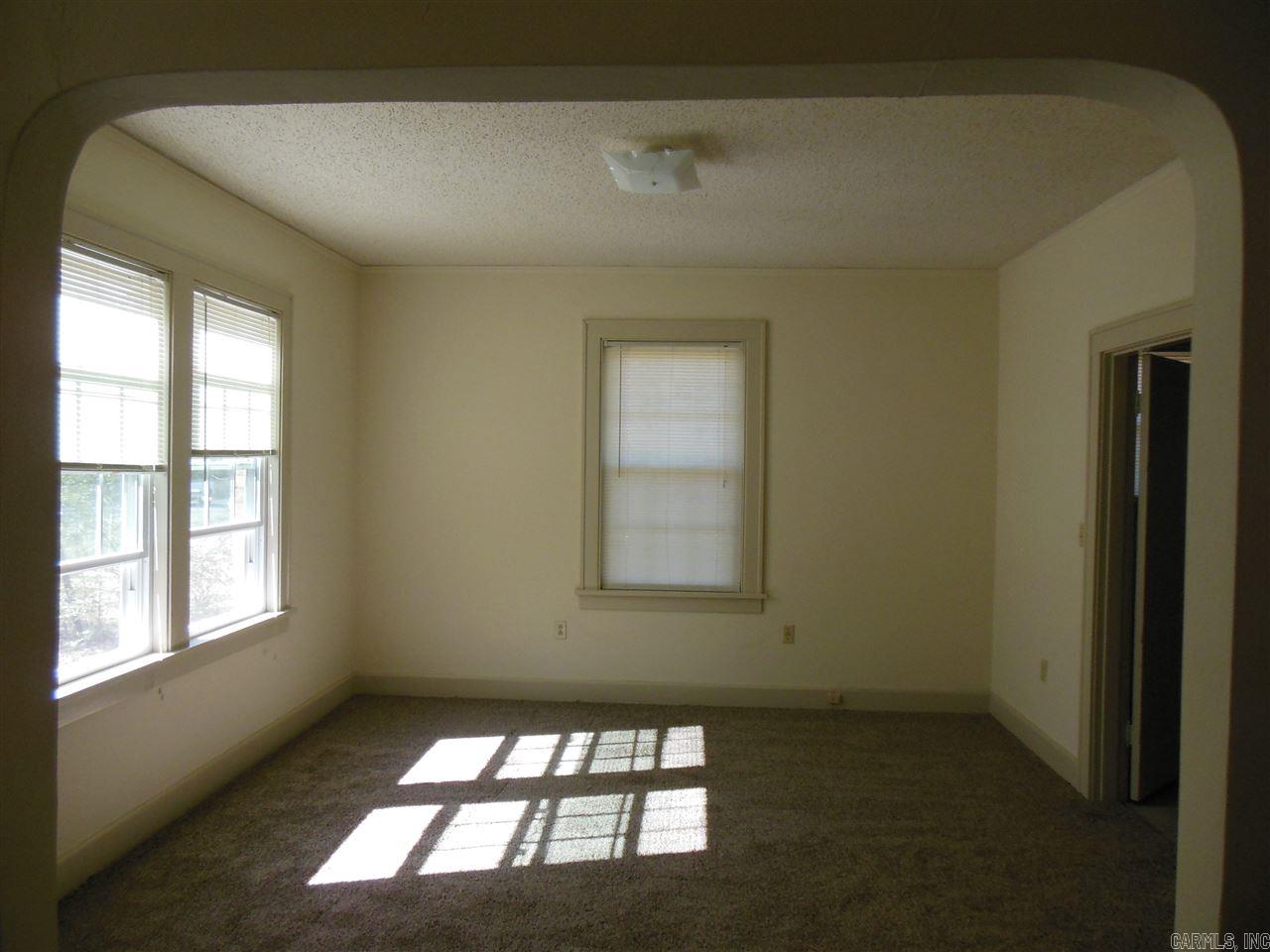 01-1N-13 - Residential Lease