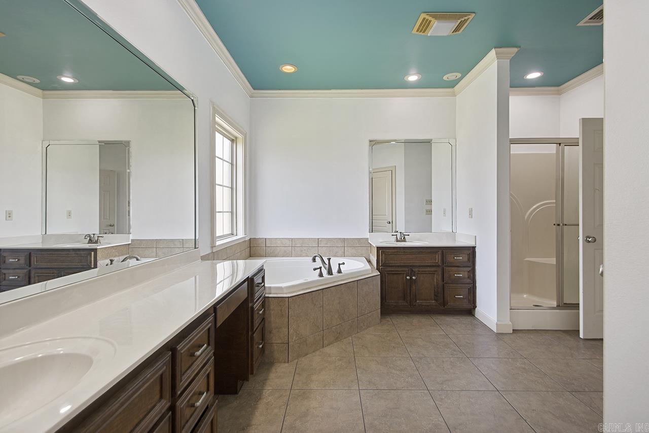 NORTH HILLS - Residential