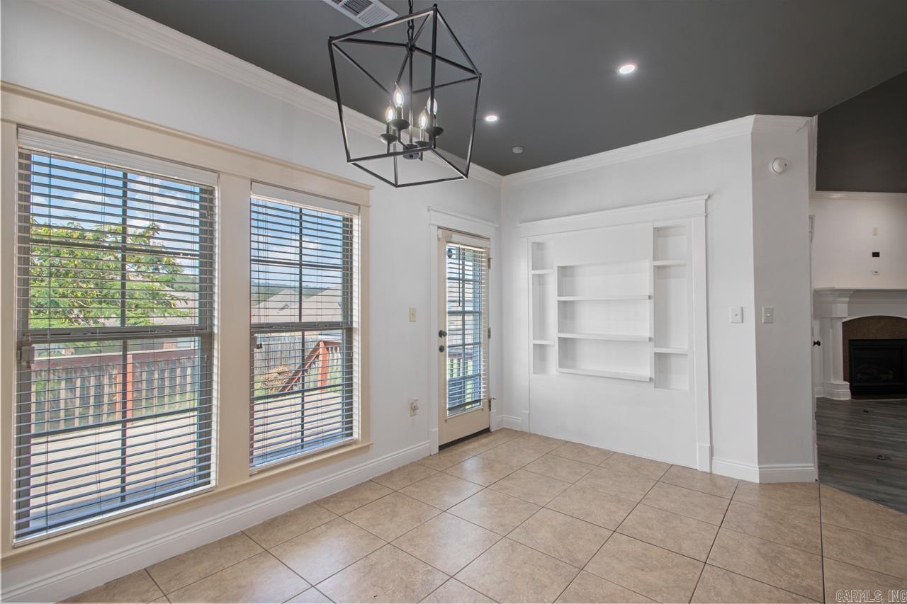 NORTH HILLS - Residential