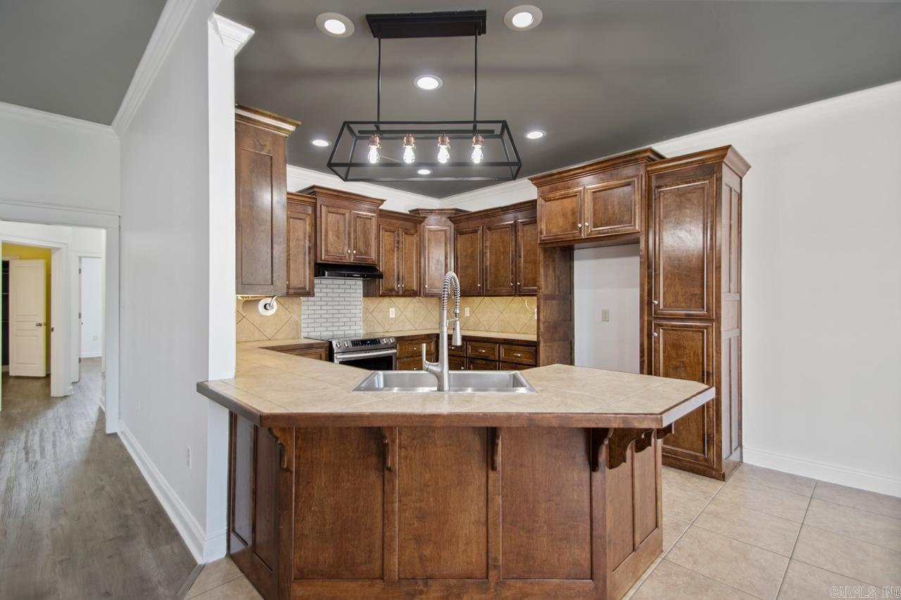 NORTH HILLS - Residential