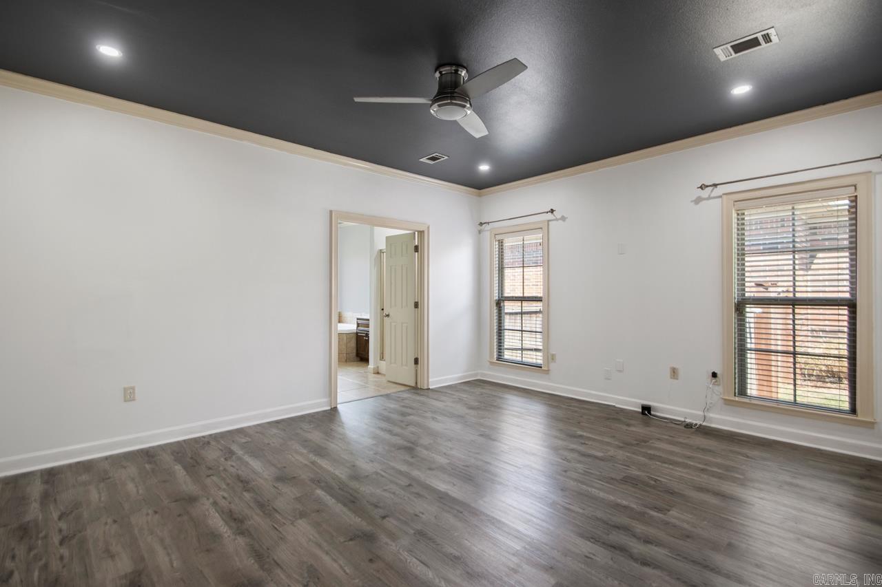 NORTH HILLS - Residential