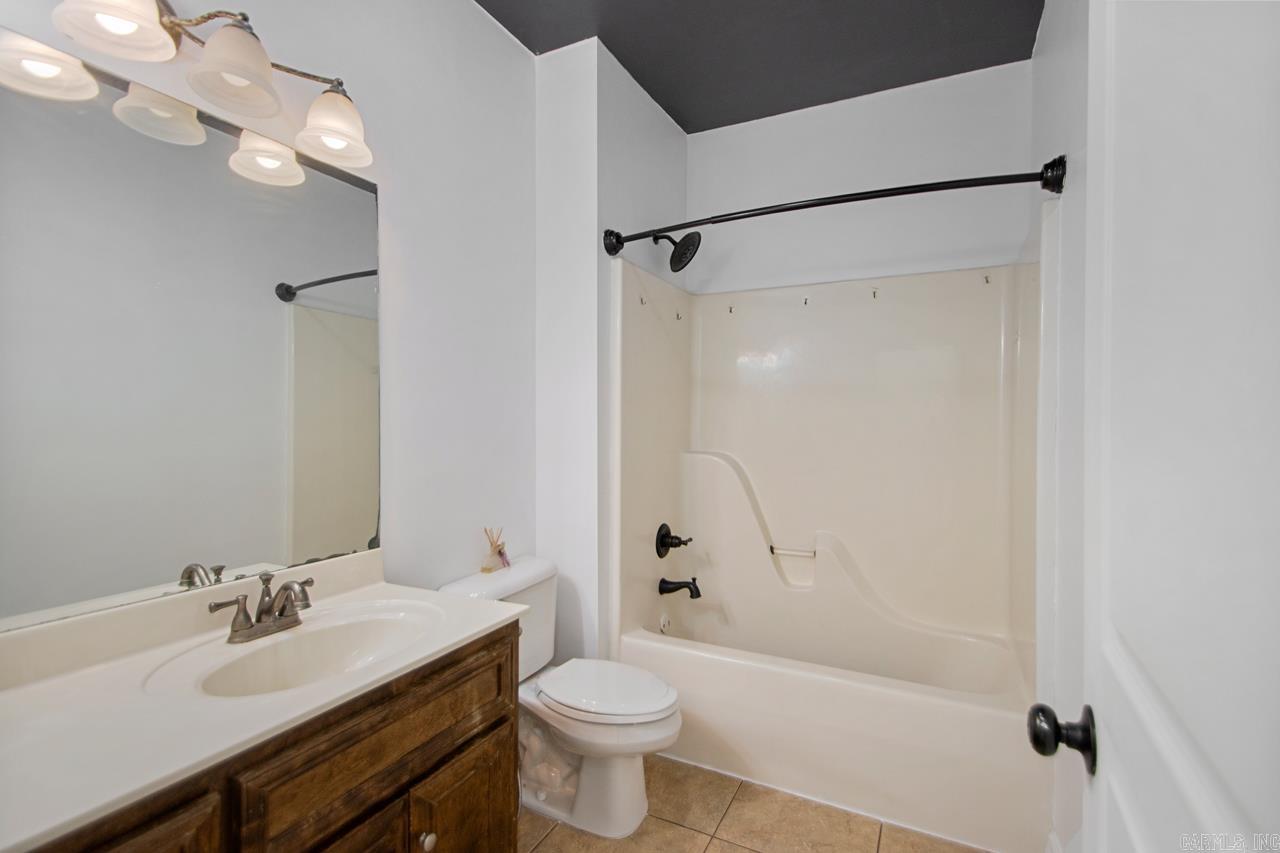 NORTH HILLS - Residential