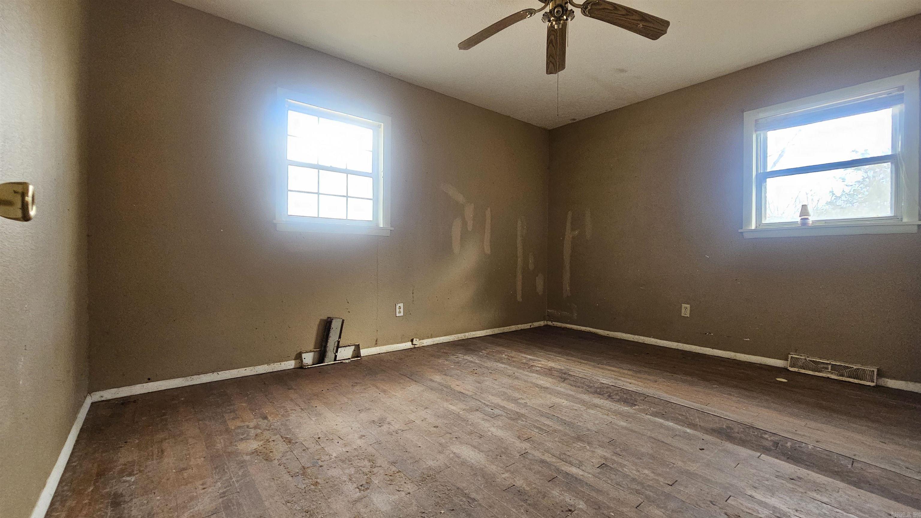 Metes & Bounds - Residential