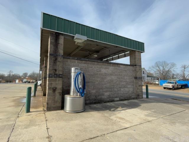 Lund and Hill Original - Commercial Sale