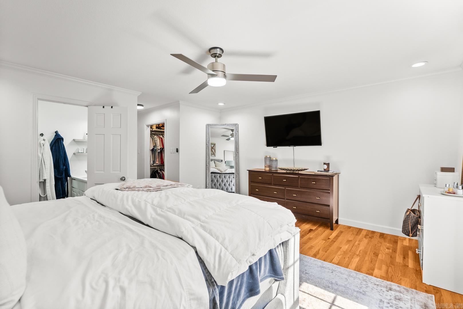 COUNTRY CLUB PARK - Residential