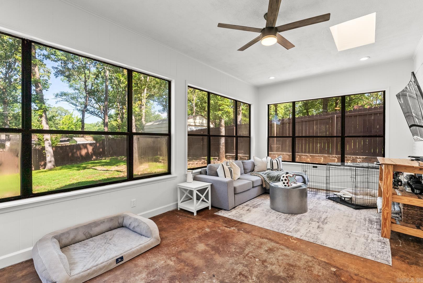 COUNTRY CLUB PARK - Residential