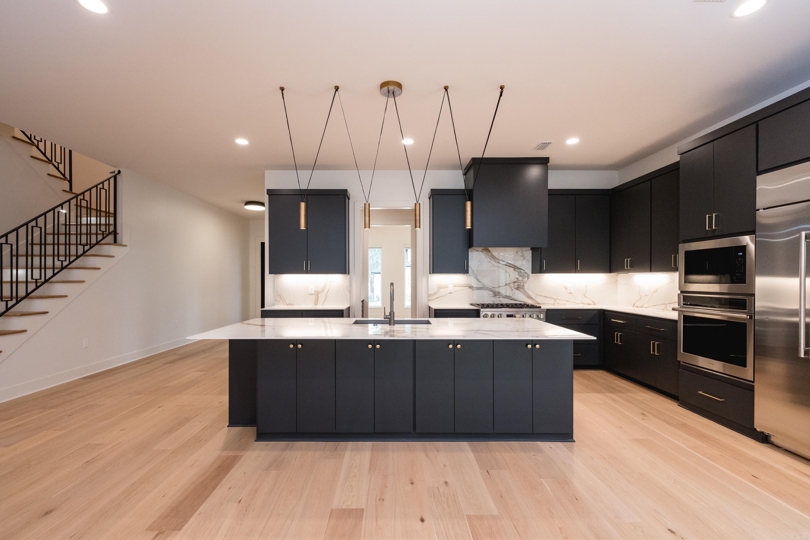 CHENAL VALLEY ABINGTON COURT - Residential