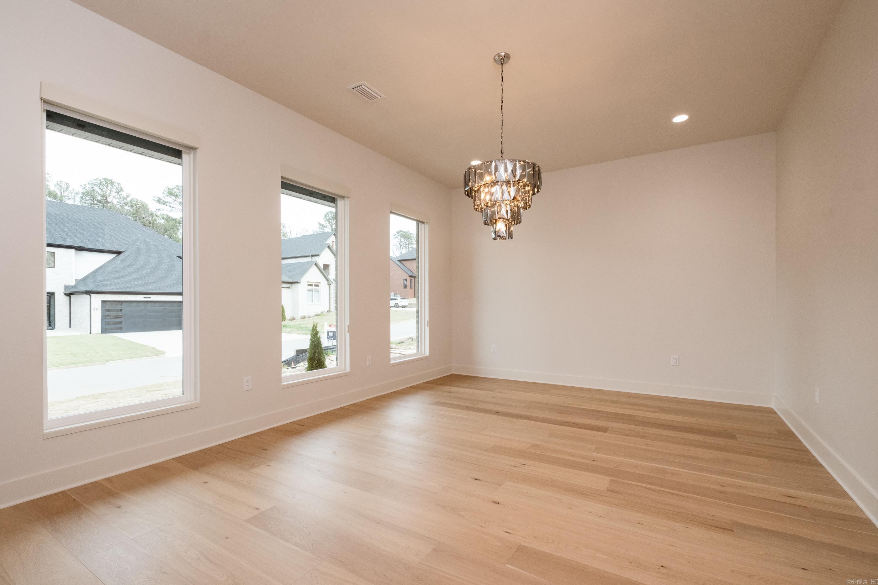 CHENAL VALLEY ABINGTON COURT - Residential