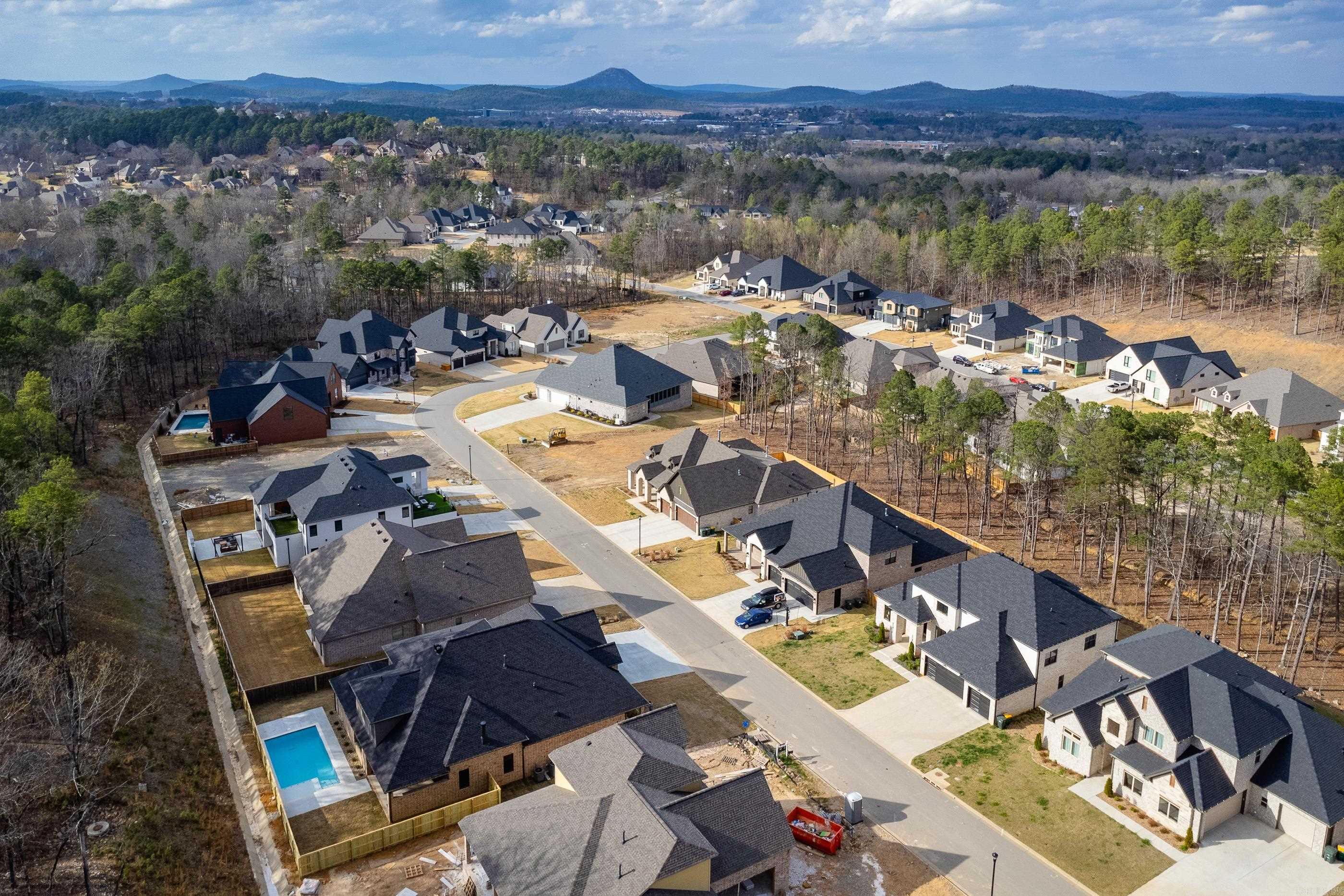 CHENAL VALLEY ABINGTON COURT - Residential