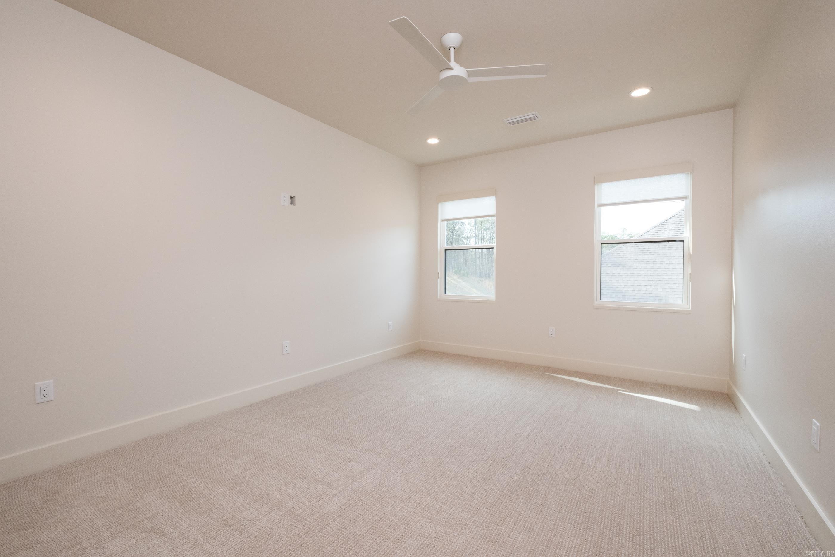 CHENAL VALLEY ABINGTON COURT - Residential