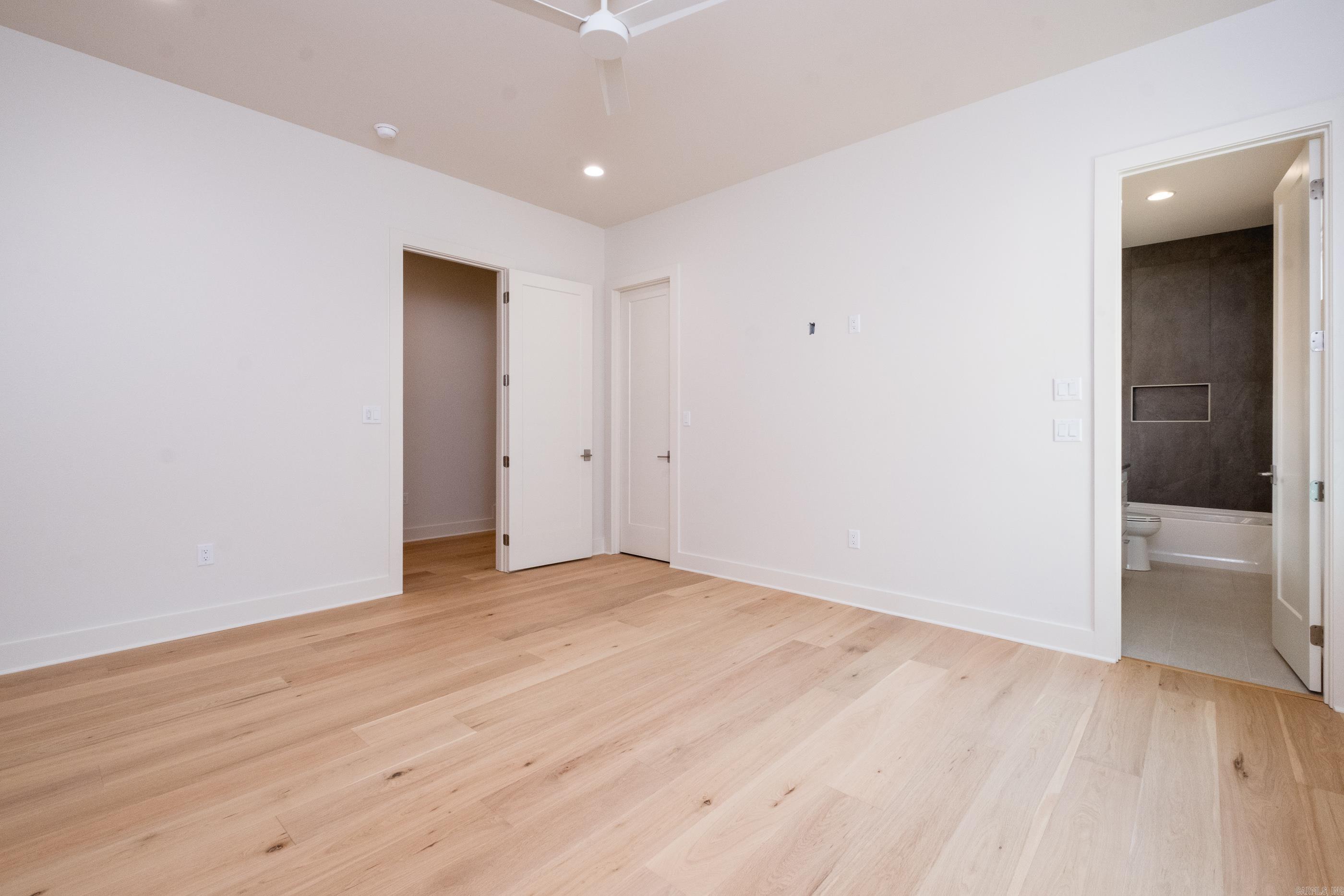 CHENAL VALLEY ABINGTON COURT - Residential