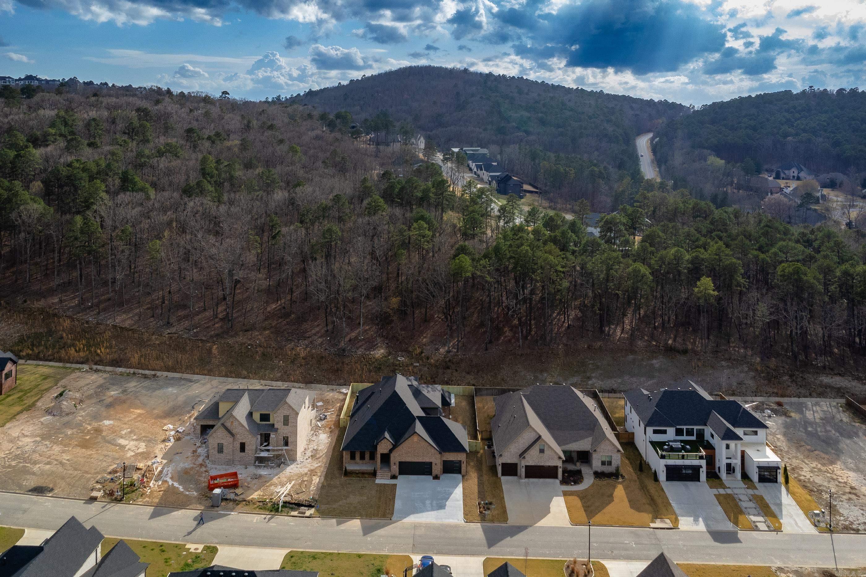 CHENAL VALLEY ABINGTON COURT - Residential