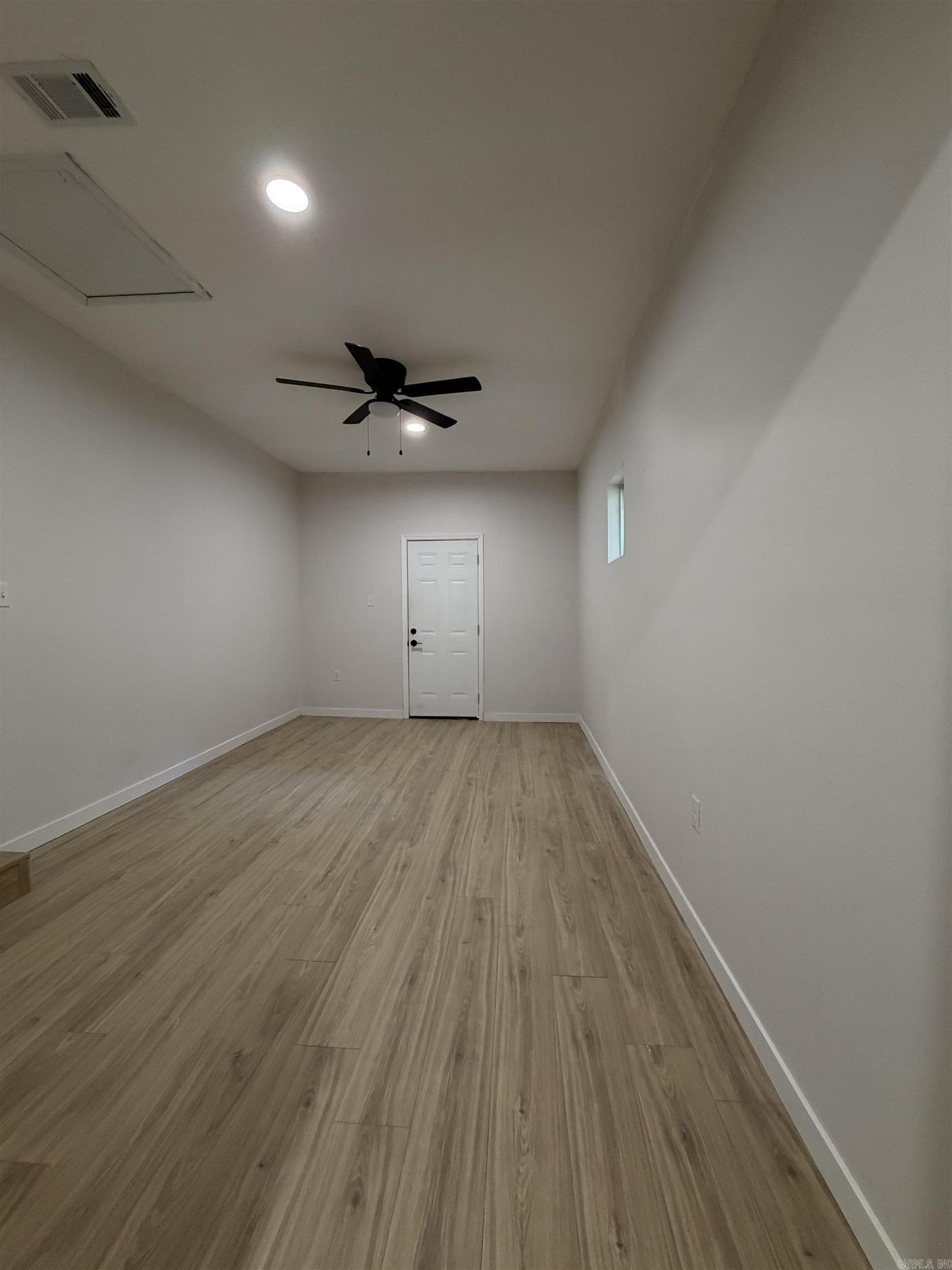 WAKEFIELD VILLAGE - Residential