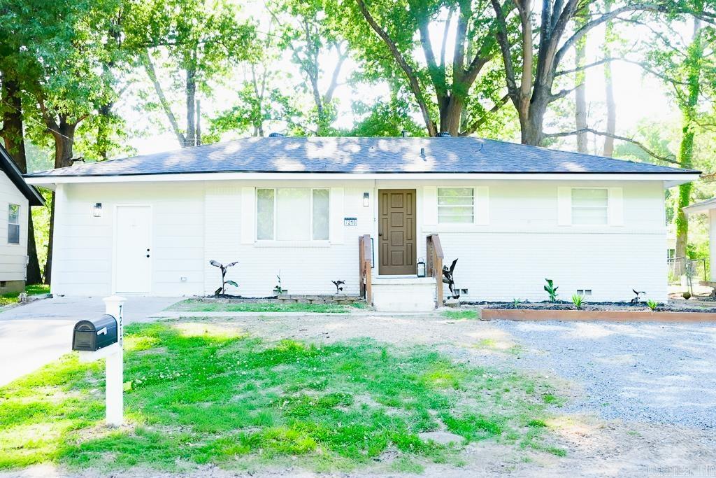 WAKEFIELD VILLAGE - Residential