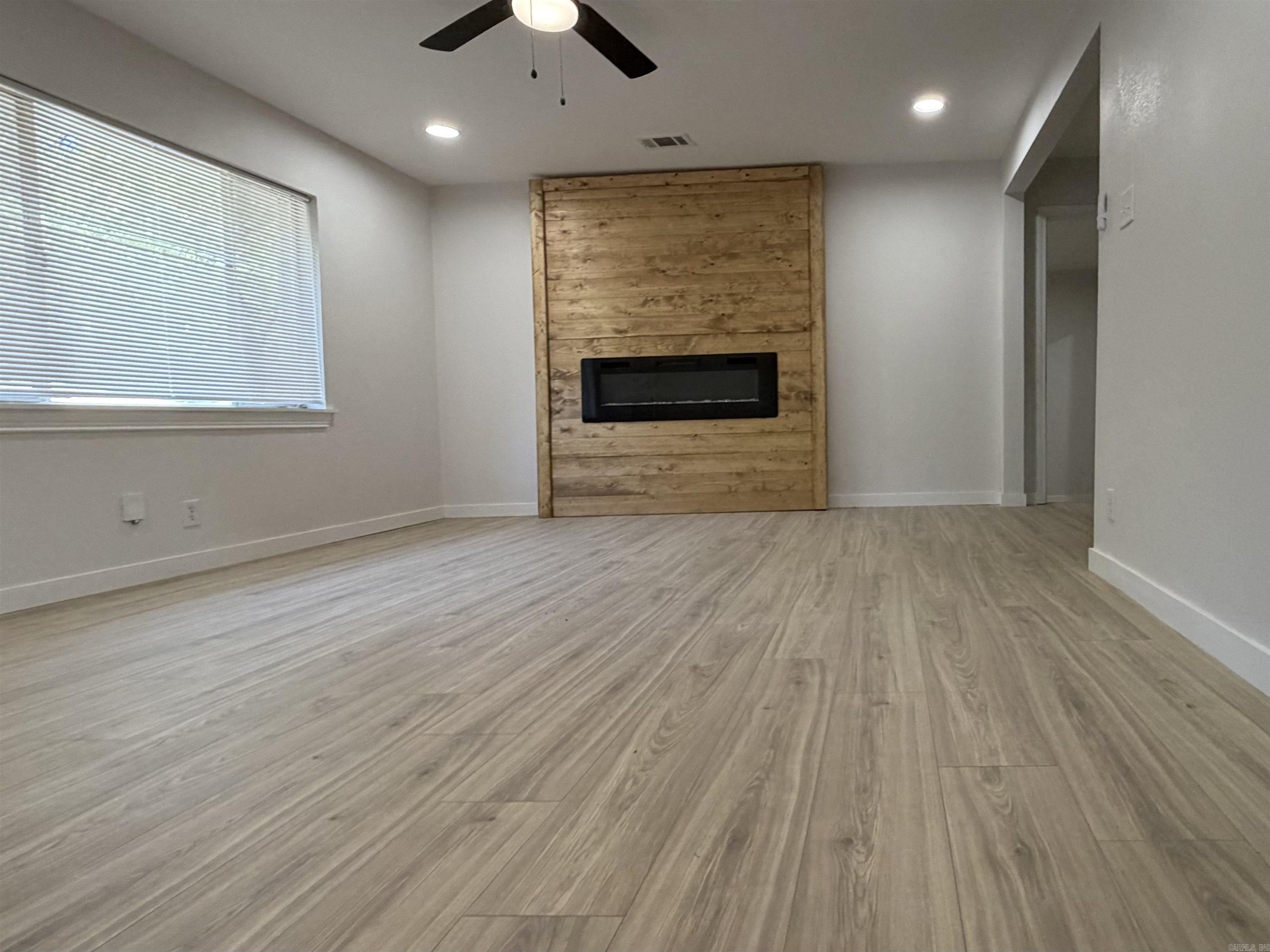 WAKEFIELD VILLAGE - Residential