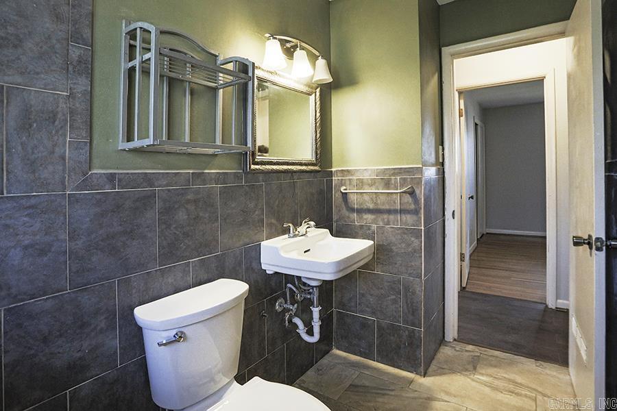 BROADVIEW - Residential