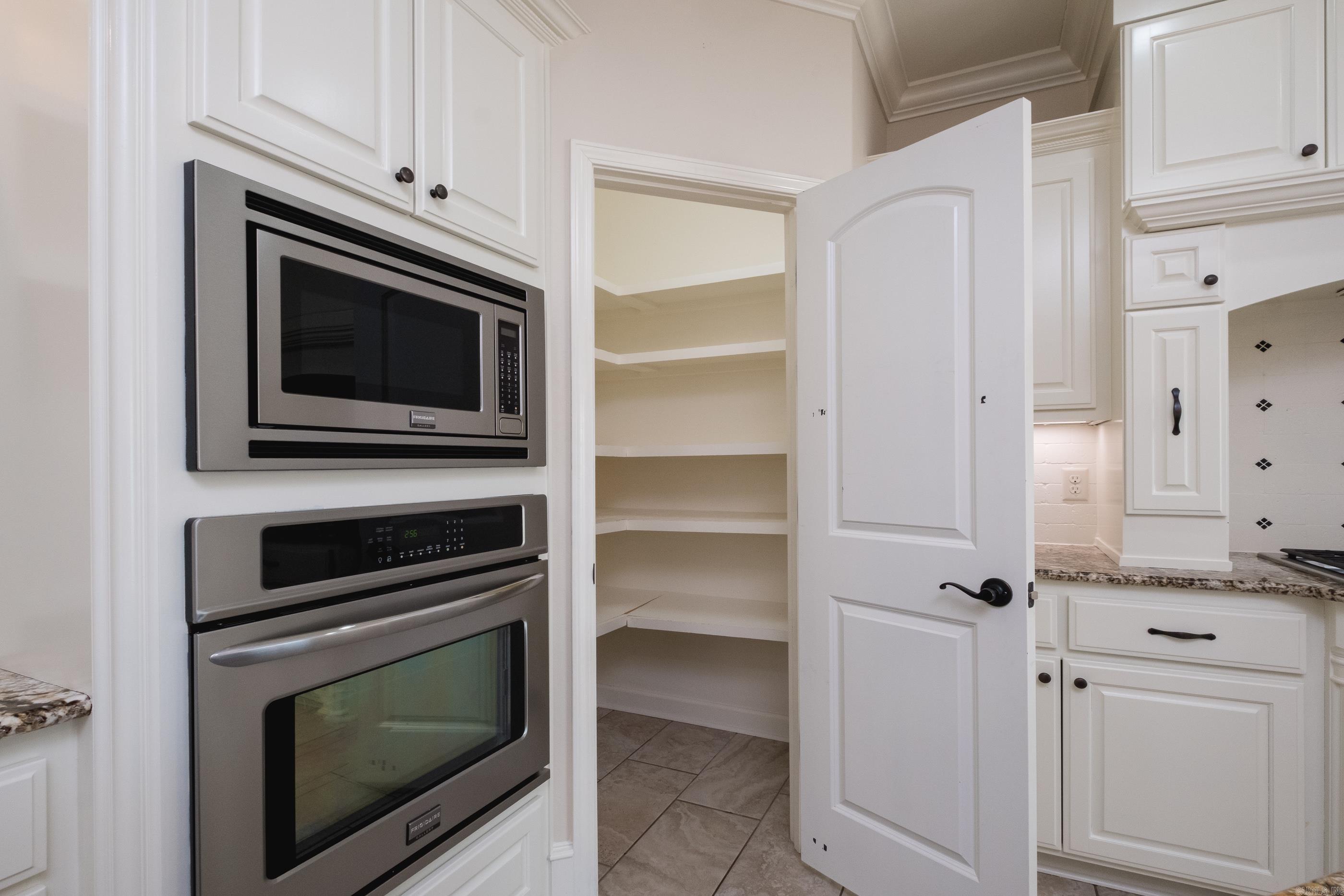 HURRICANE LAKE EST - Residential