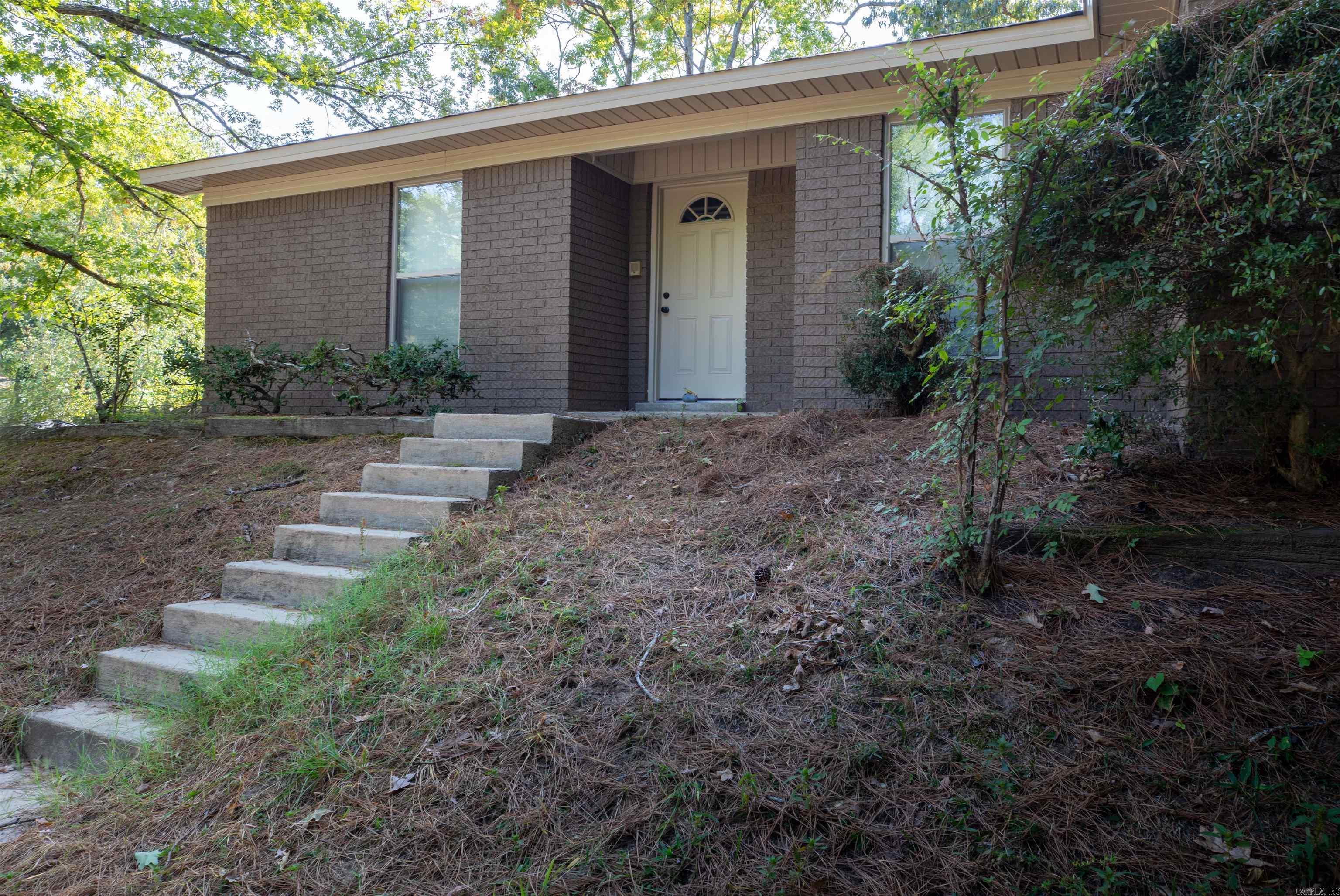 COLONIAL PARK - Residential