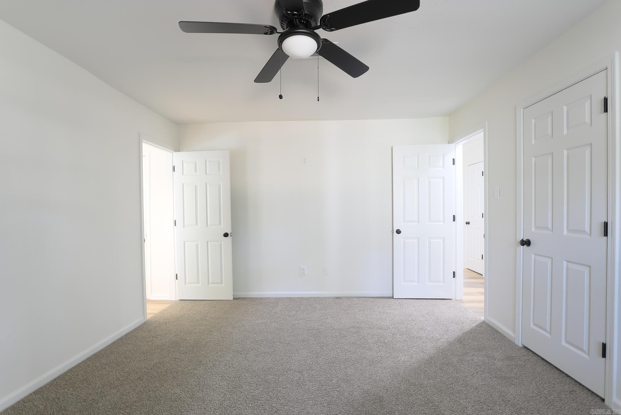 COLONIAL PARK - Residential