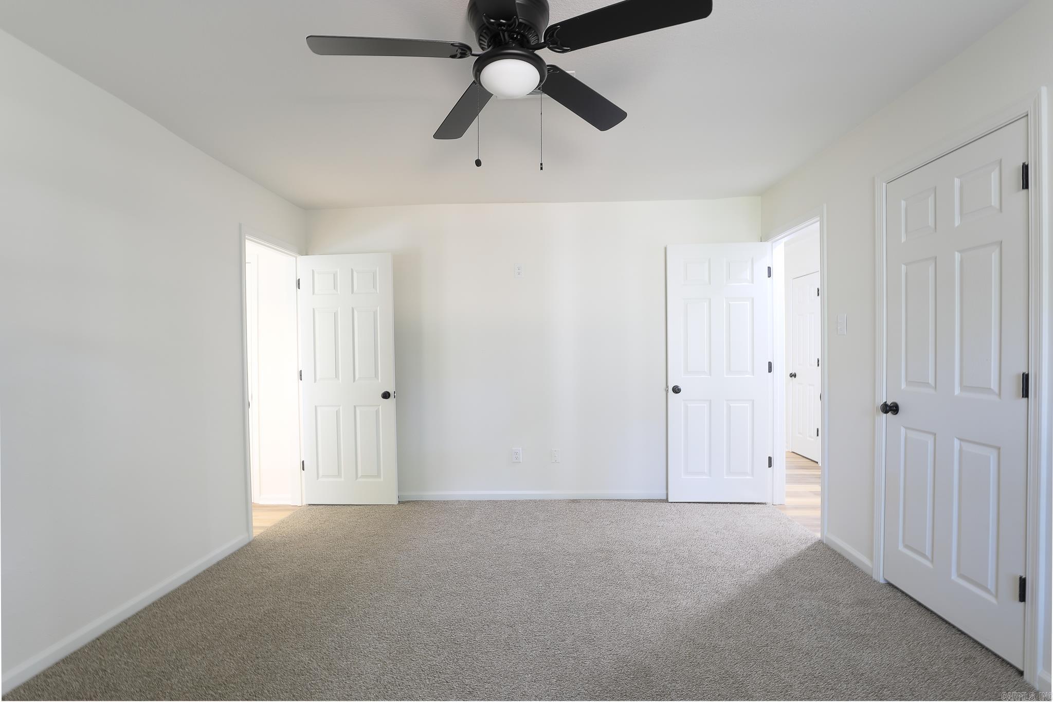 COLONIAL PARK - Residential