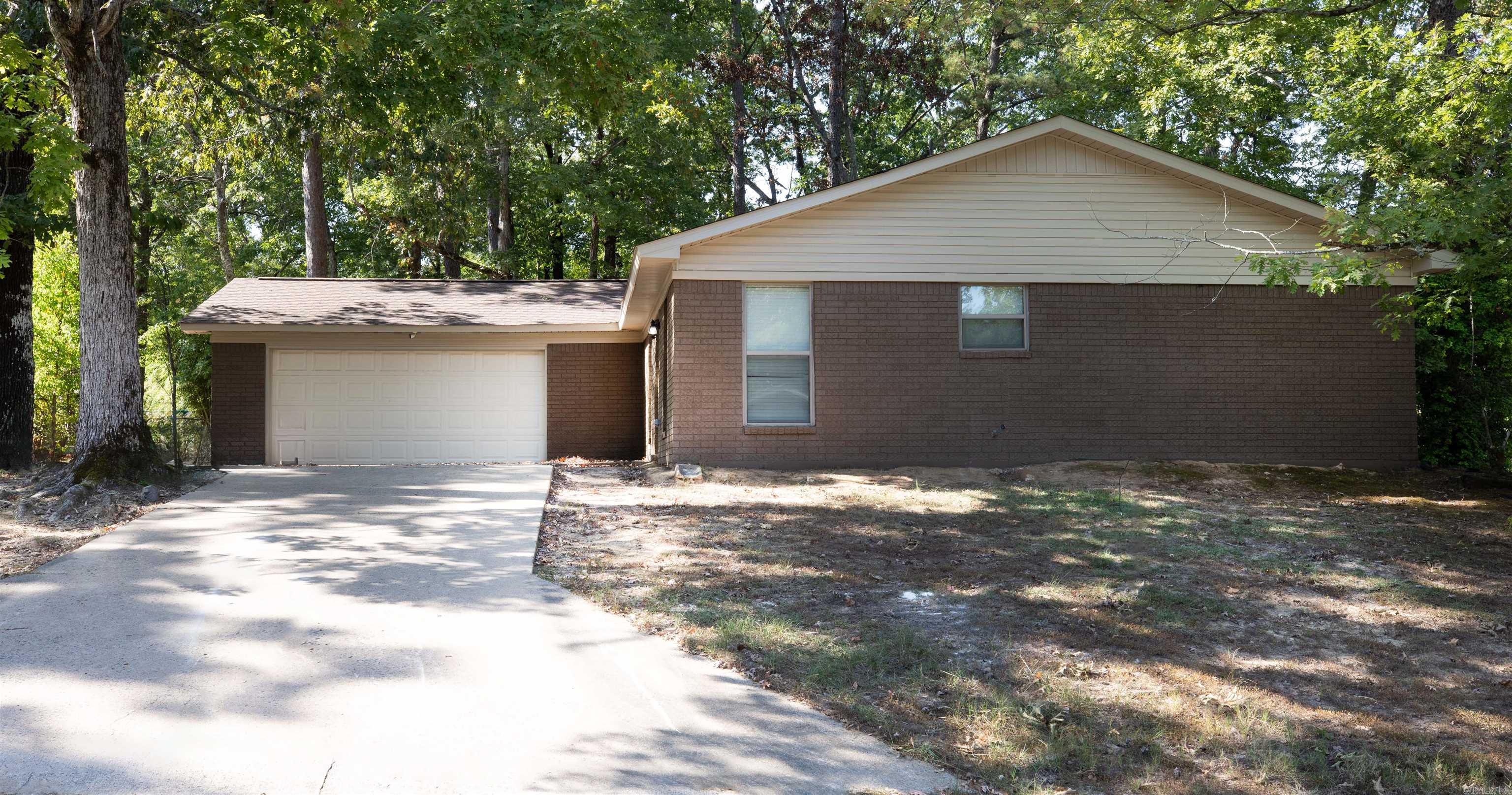 COLONIAL PARK - Residential