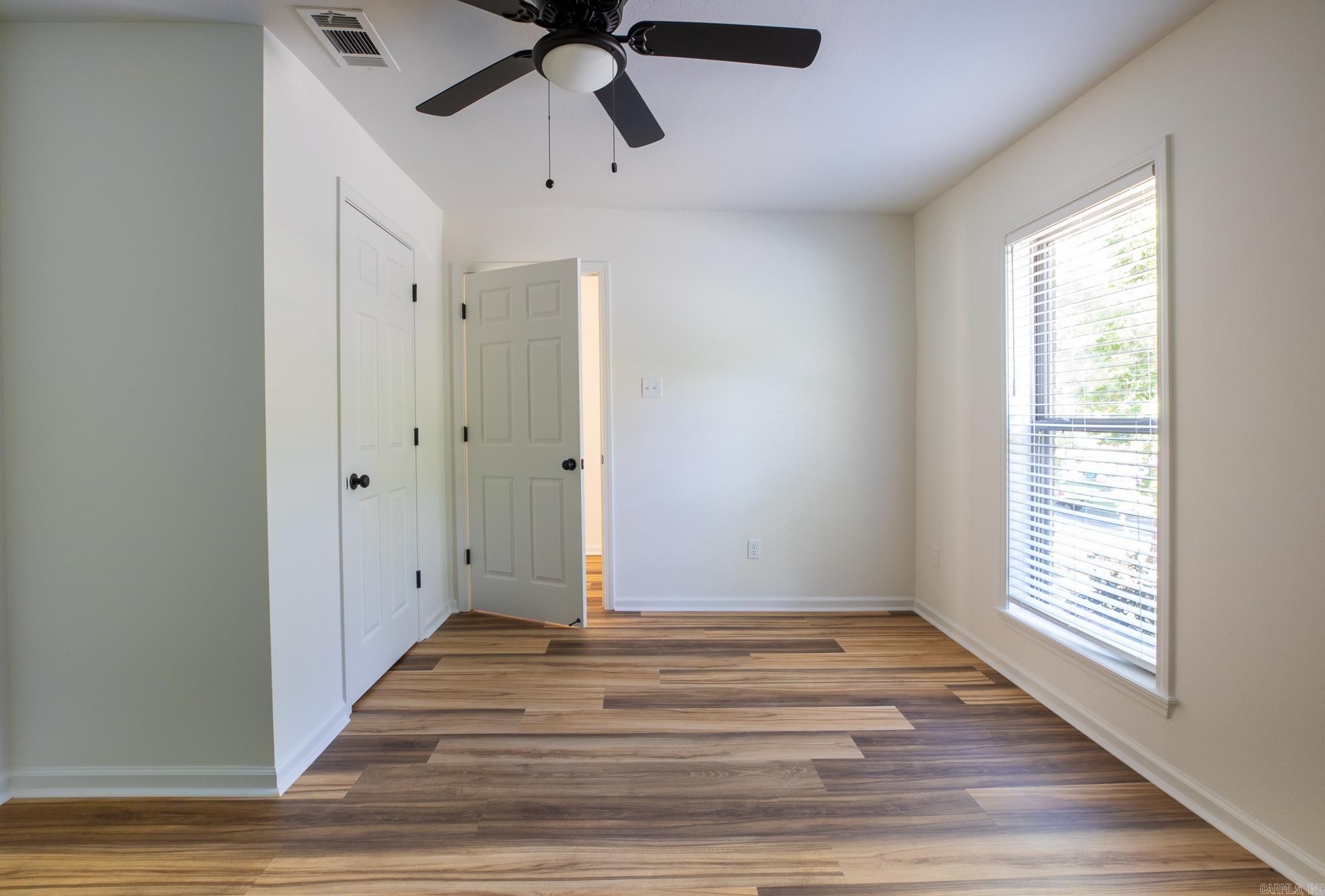 COLONIAL PARK - Residential