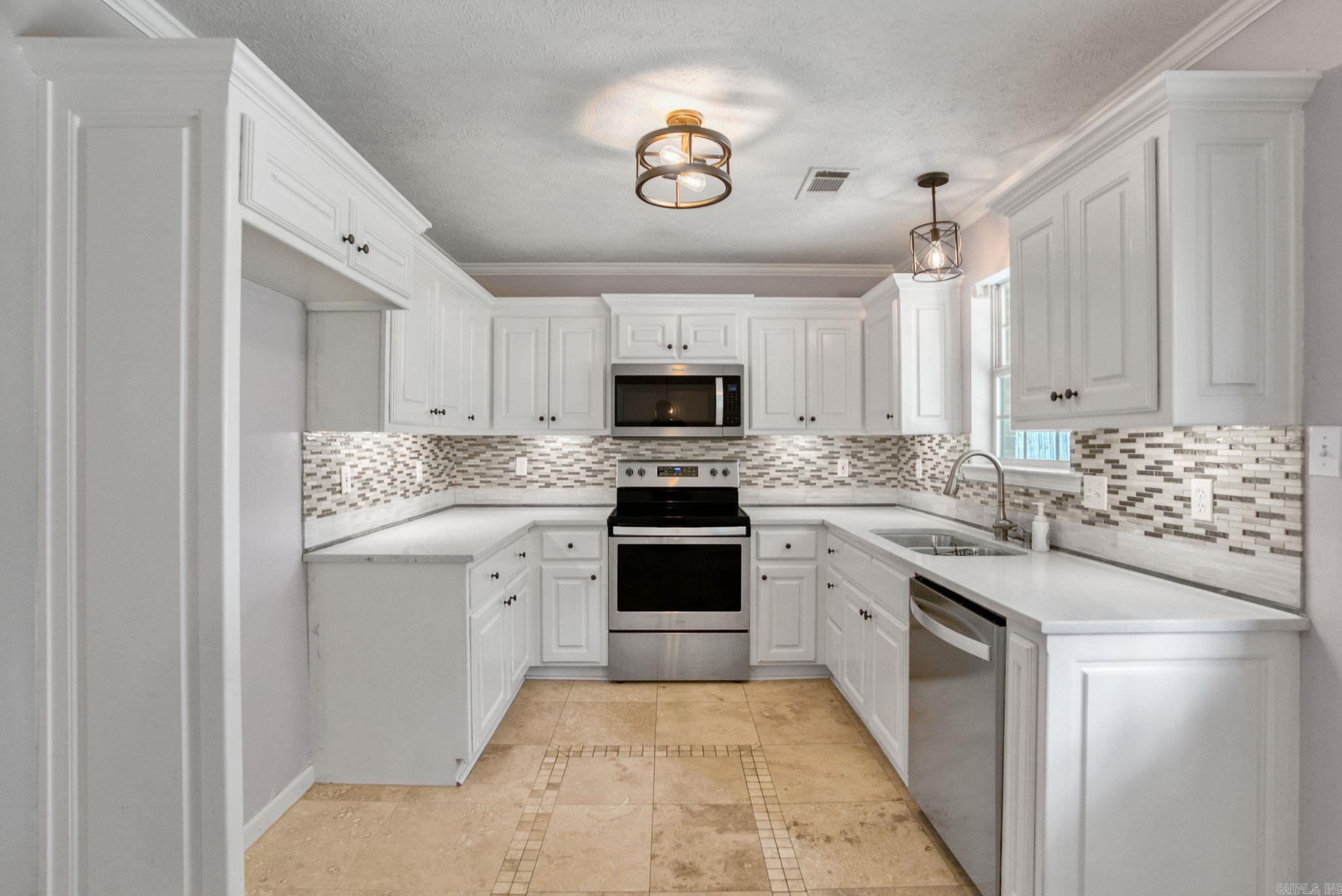 WILHELMINA COVE - Residential