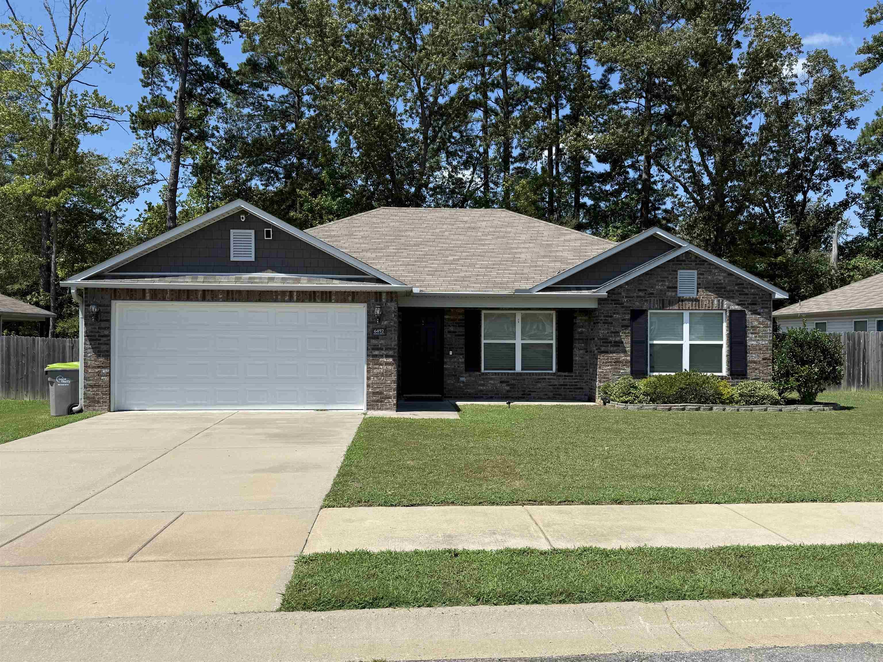 Beautiful well maintained 3 bed, 2 bath home, open concept with large bar area for easy entertaining. Fenced backyard and landscaped front area that provides great curb appeal. Above ground pool, firepit and refrigerator to convey.
