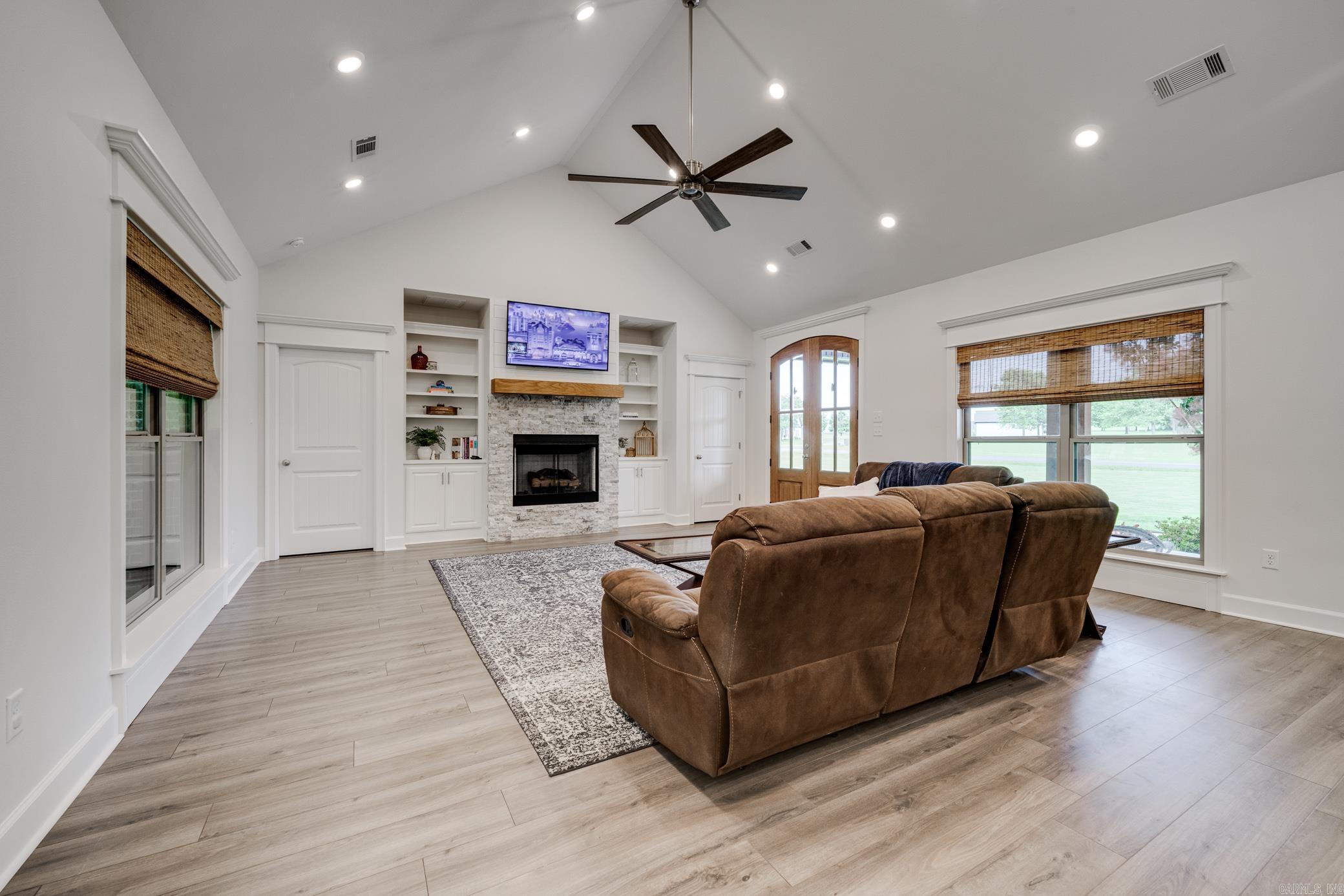 Metes & Bounds - Residential