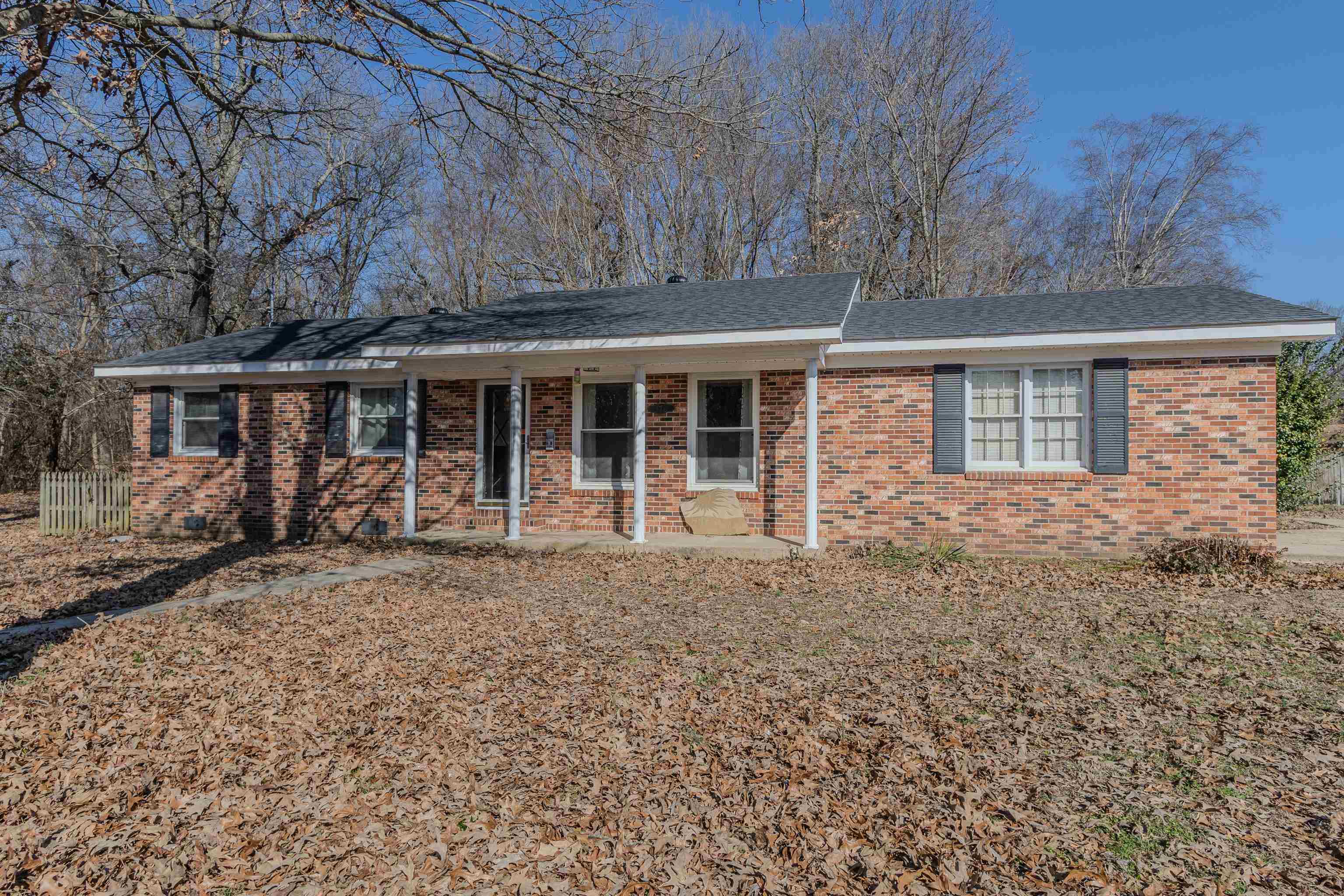 Completely updated and move-in ready! This charming 3-bedroom, 1-bathroom home, totaling 1131 square feet, has been thoughtfully renovated from top to bottom. Enjoy a worry-free lifestyle with a brand-new roof overhead. The interior has been beautifully refreshed with stylish updates throughout, including new flooring, fresh paint, a completely remodeled bathroom, and a stunningly updated kitchen. All new appliances are included, and the stainless steel, matching Samsung washer, dryer, and refrigerator all convey with the property, making your move even easier! Located in a quiet and peaceful neighborhood, this home offers the perfect blend of comfort and convenience. Simply unpack your bags and start enjoying your new home! Don't miss out on this fantastic opportunity ā schedule your showing today!