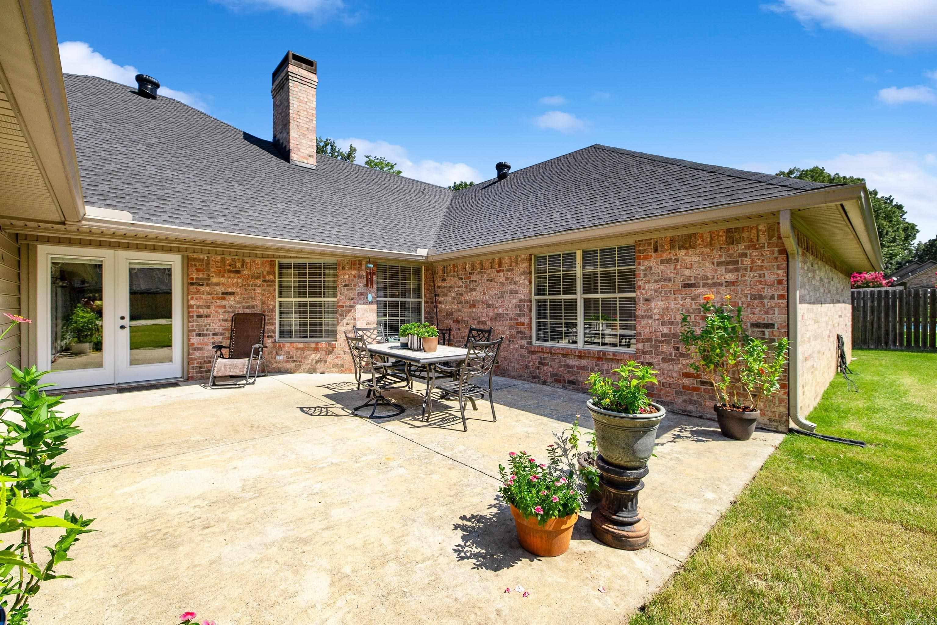 WELLINGTON POINTE - Residential