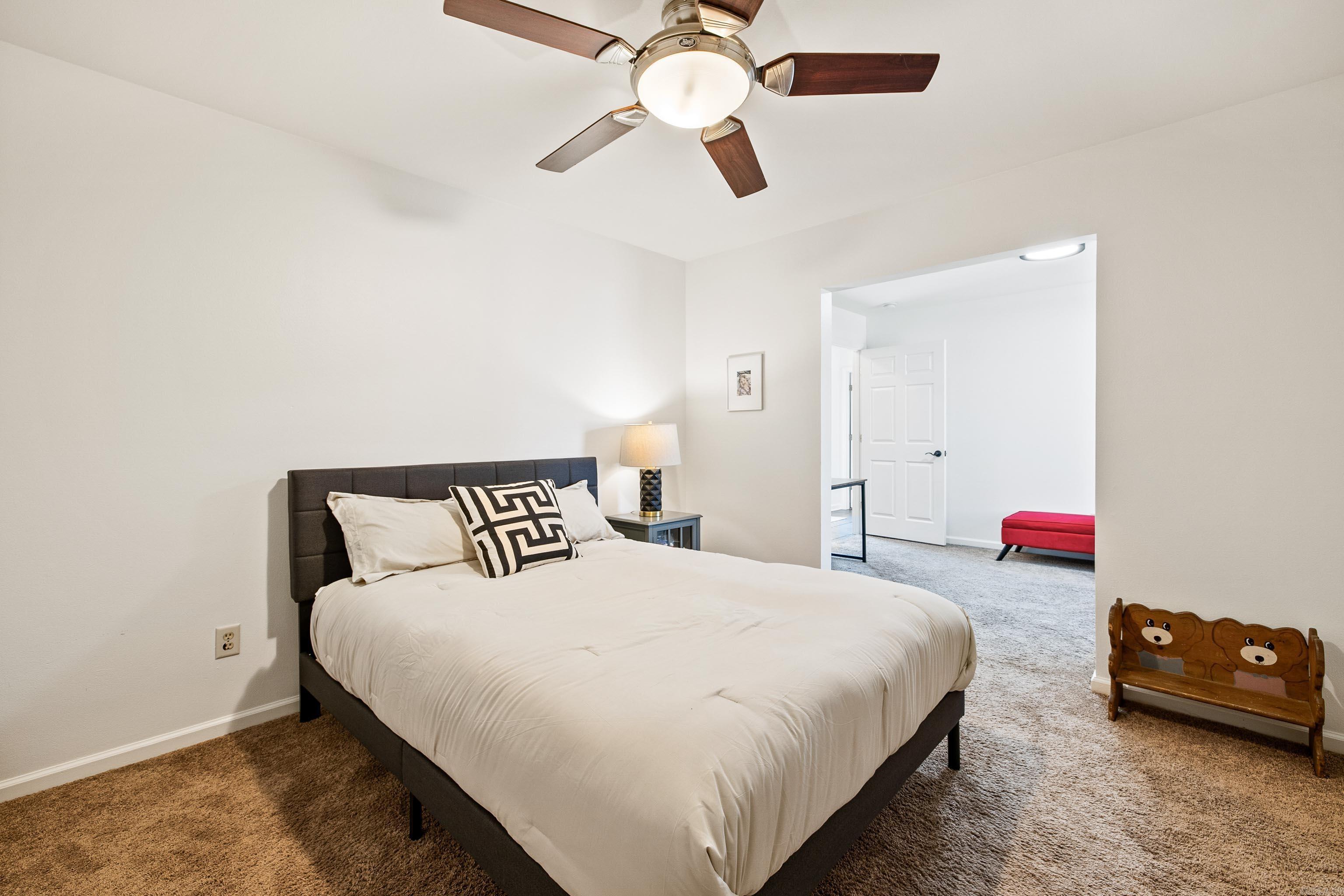 WELLINGTON POINTE - Residential