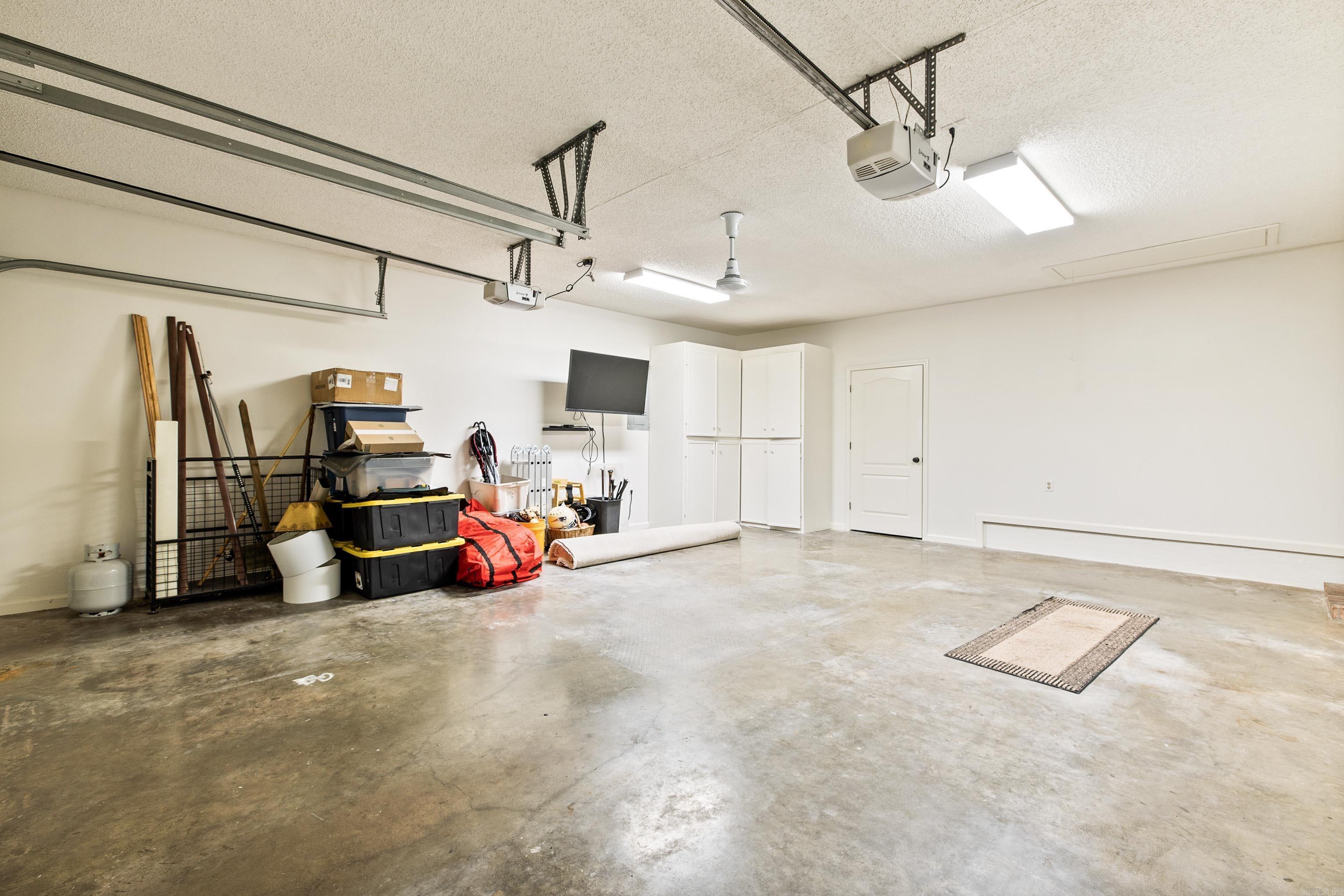 WELLINGTON POINTE - Residential