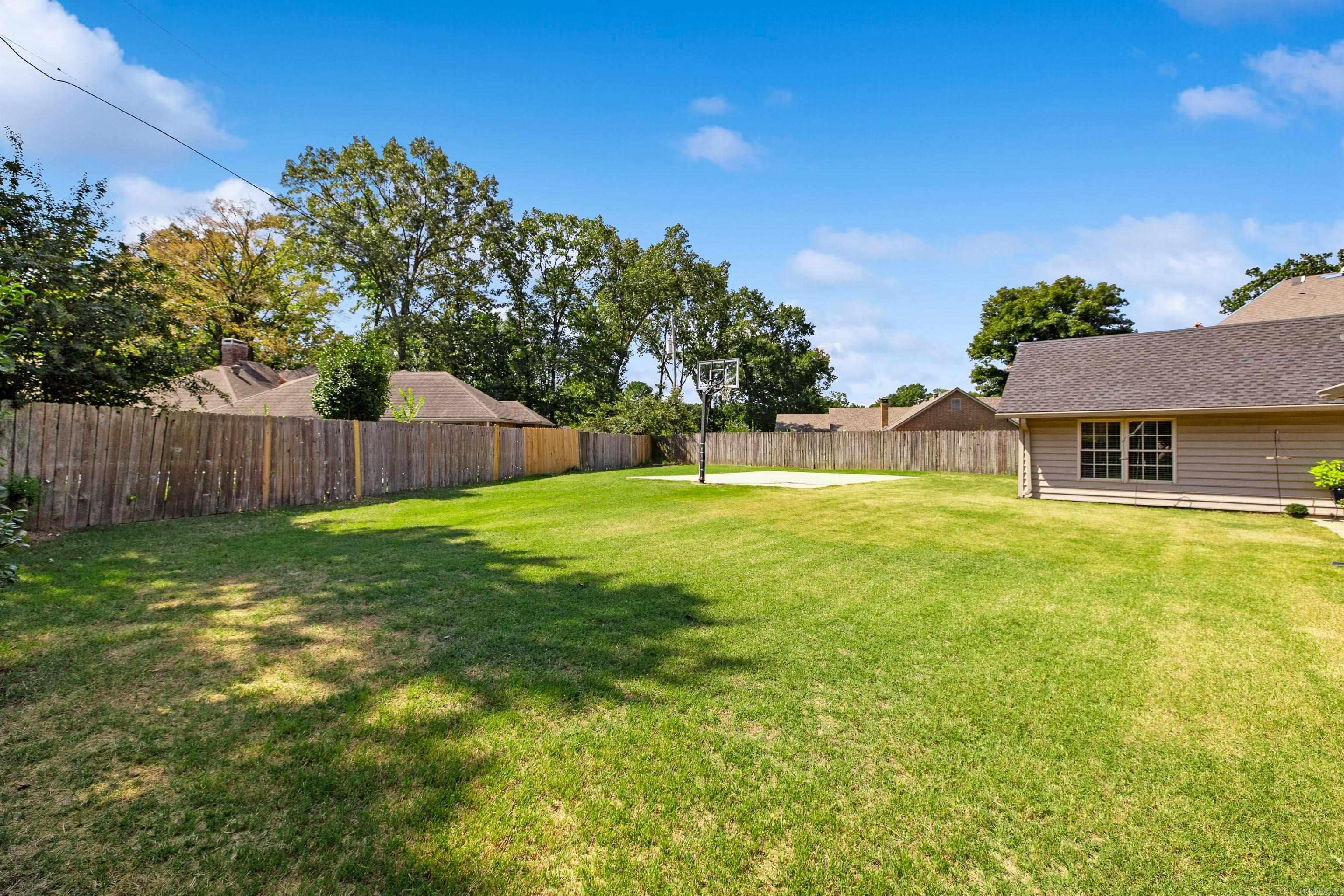WELLINGTON POINTE - Residential