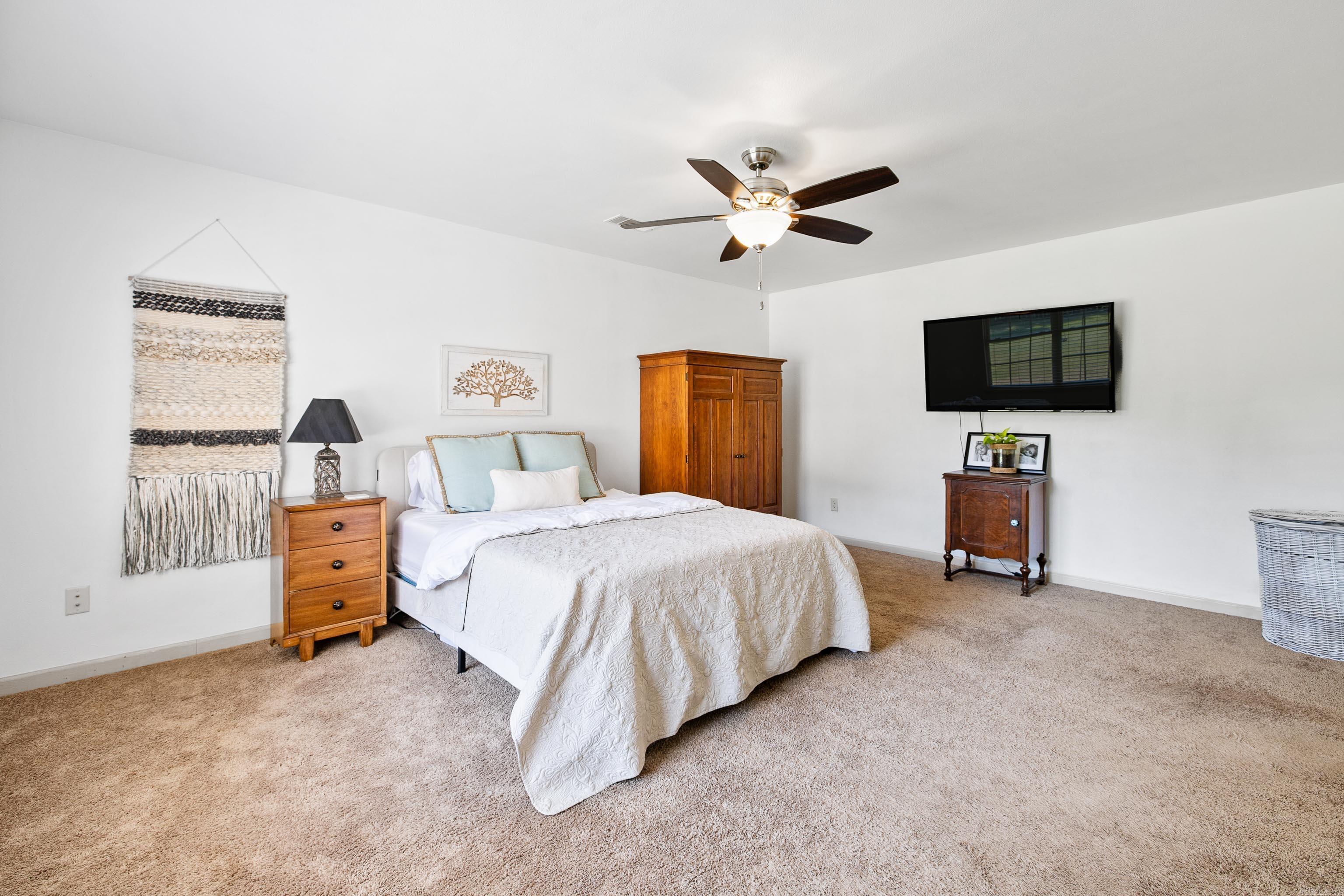 WELLINGTON POINTE - Residential