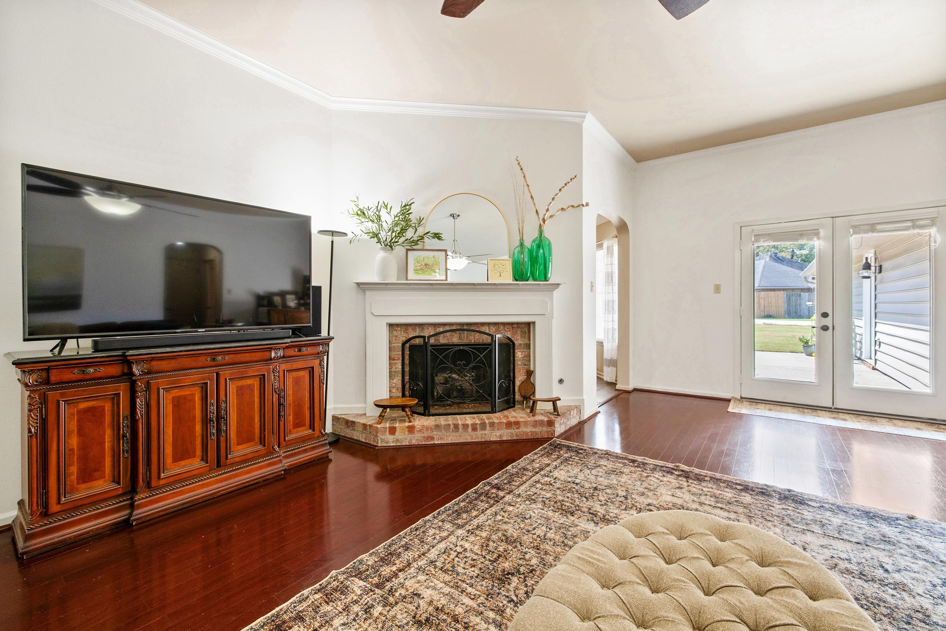 WELLINGTON POINTE - Residential