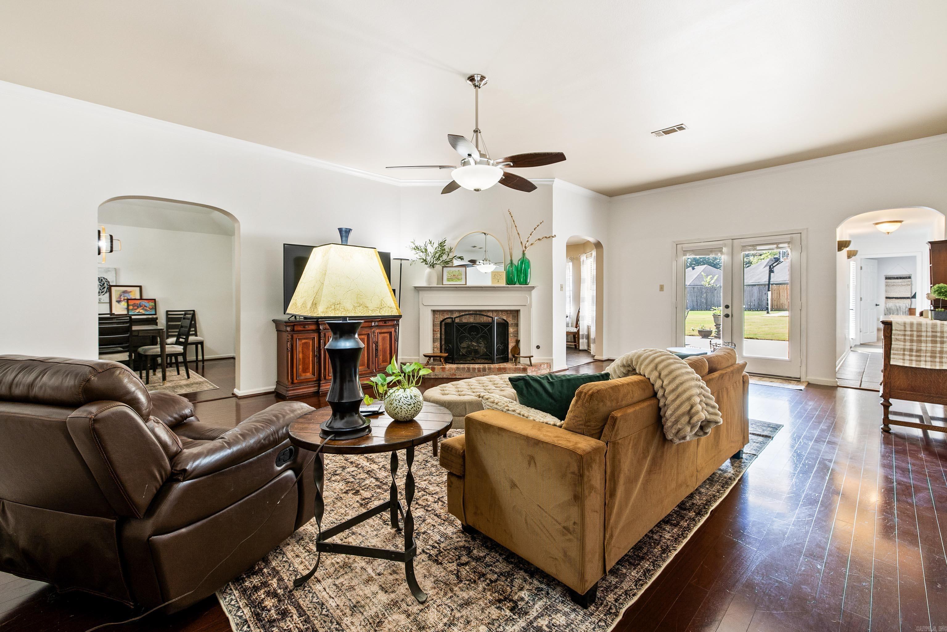 WELLINGTON POINTE - Residential