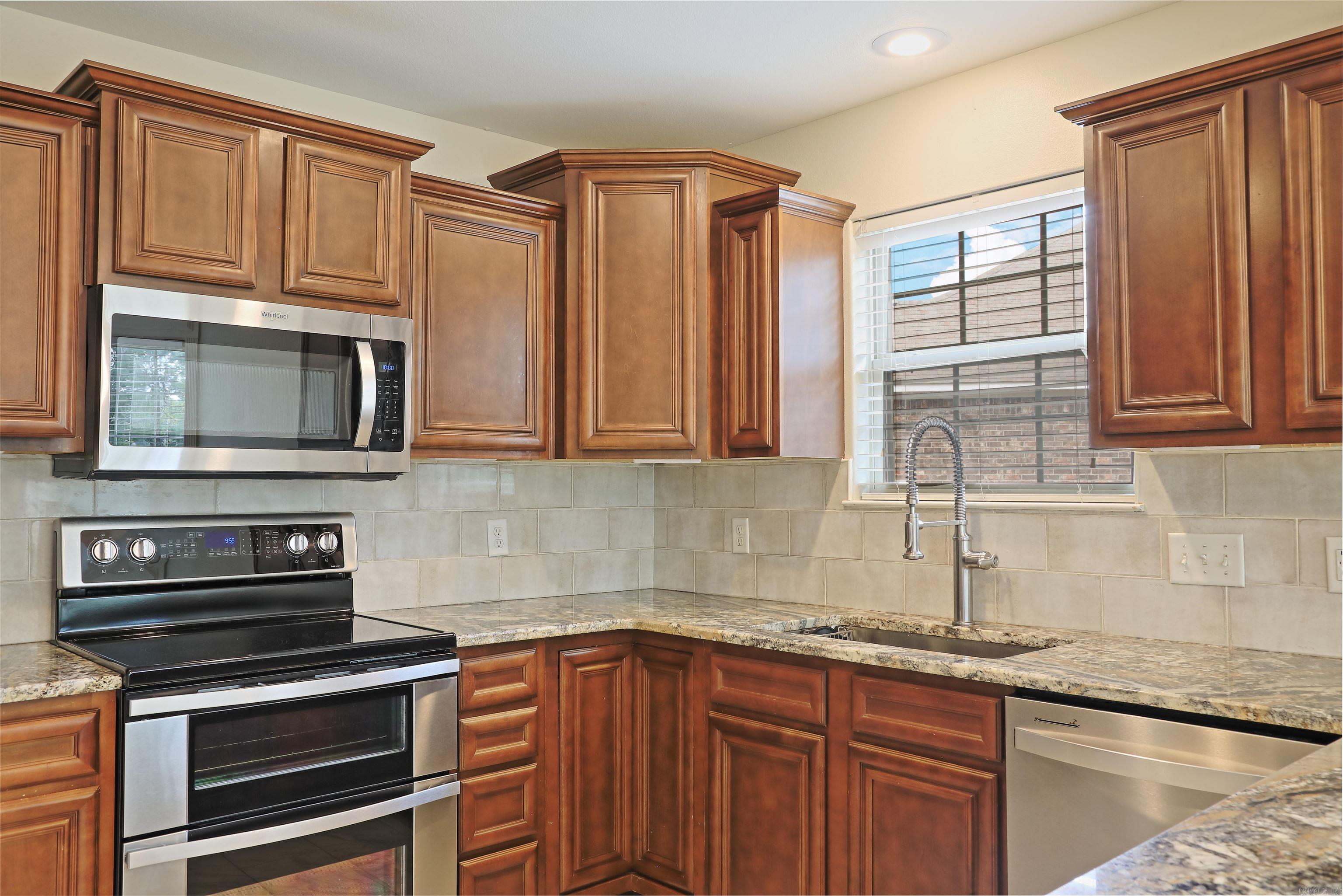 SUNSET VALLEY - Residential