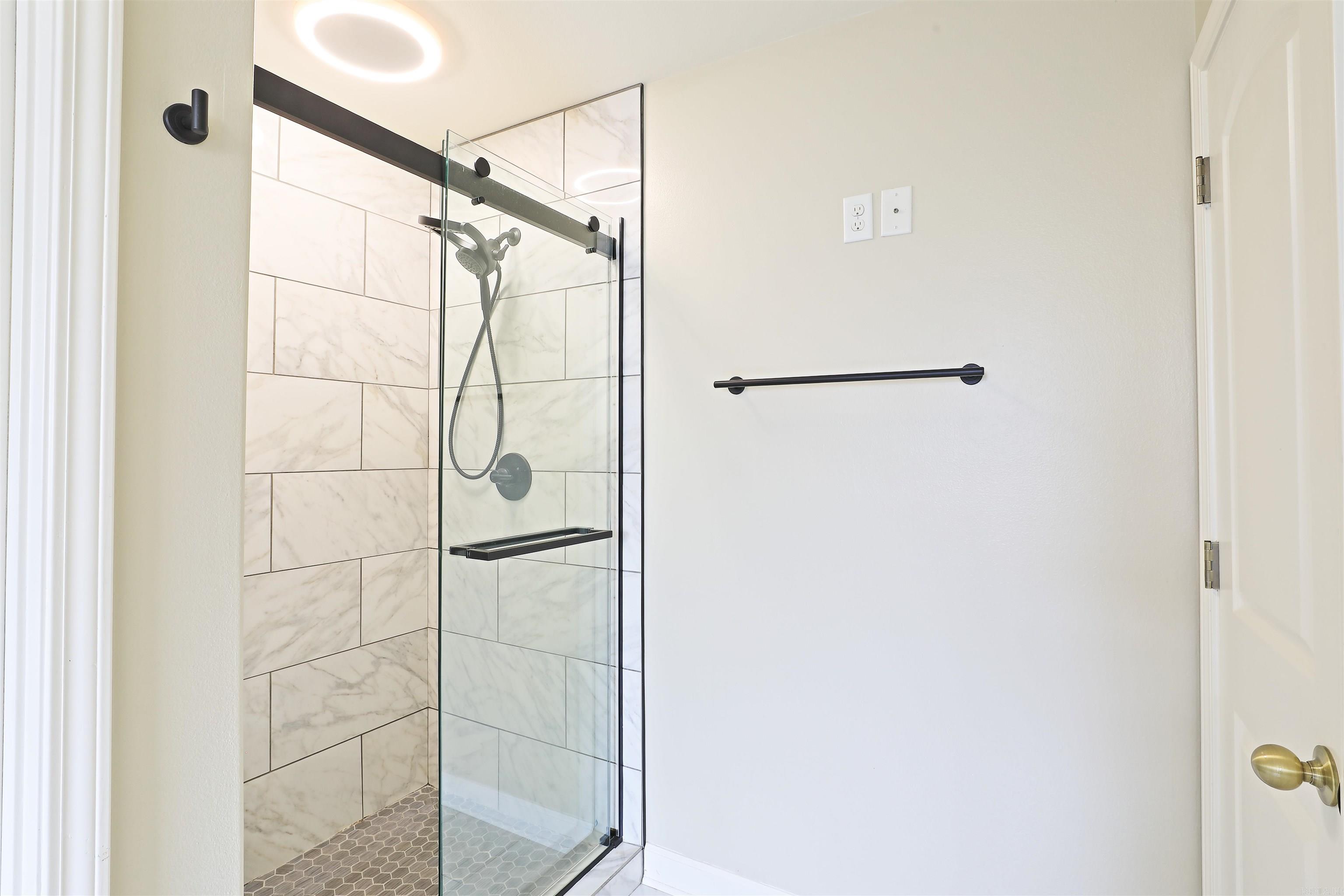 SUNSET VALLEY - Residential