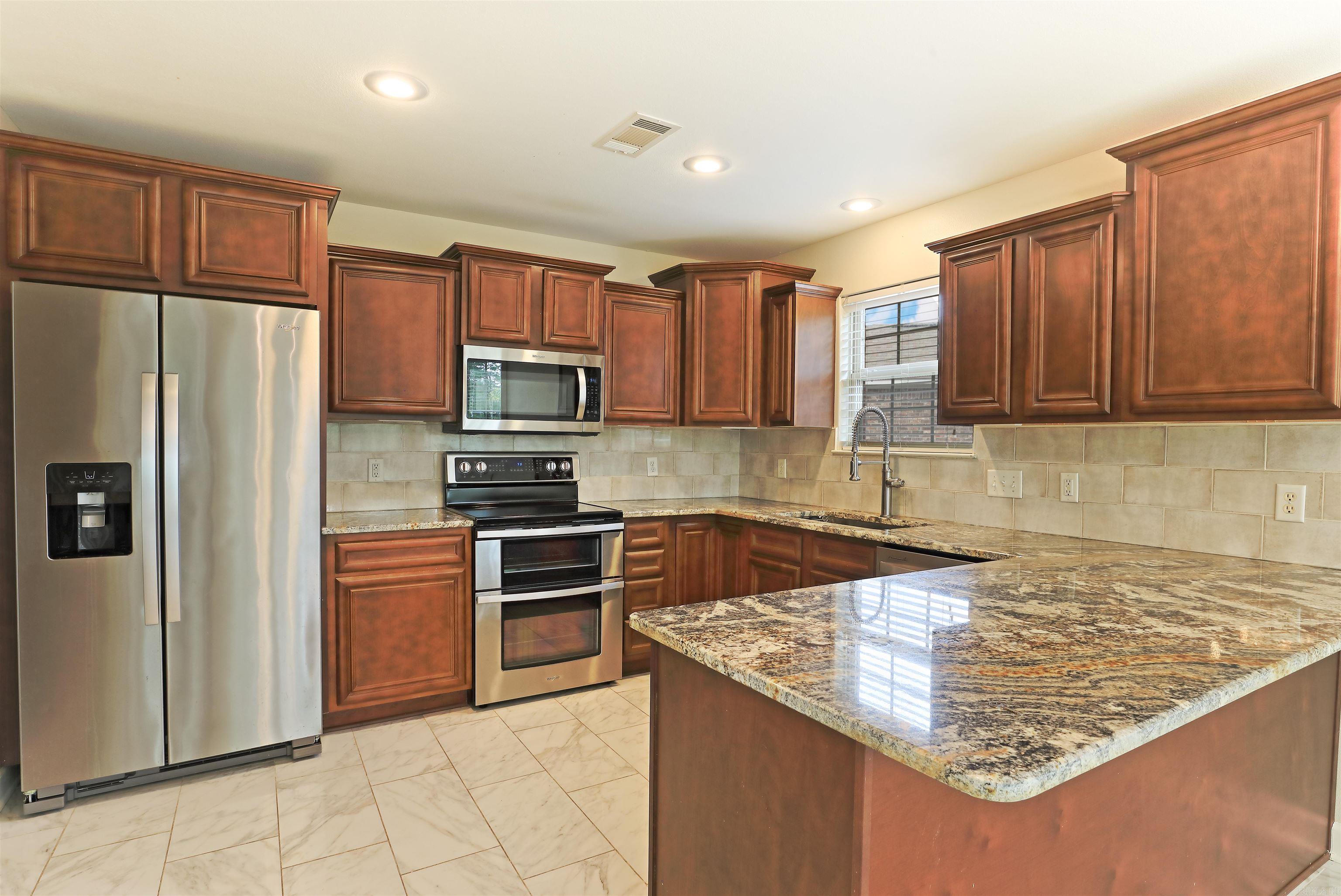 SUNSET VALLEY - Residential