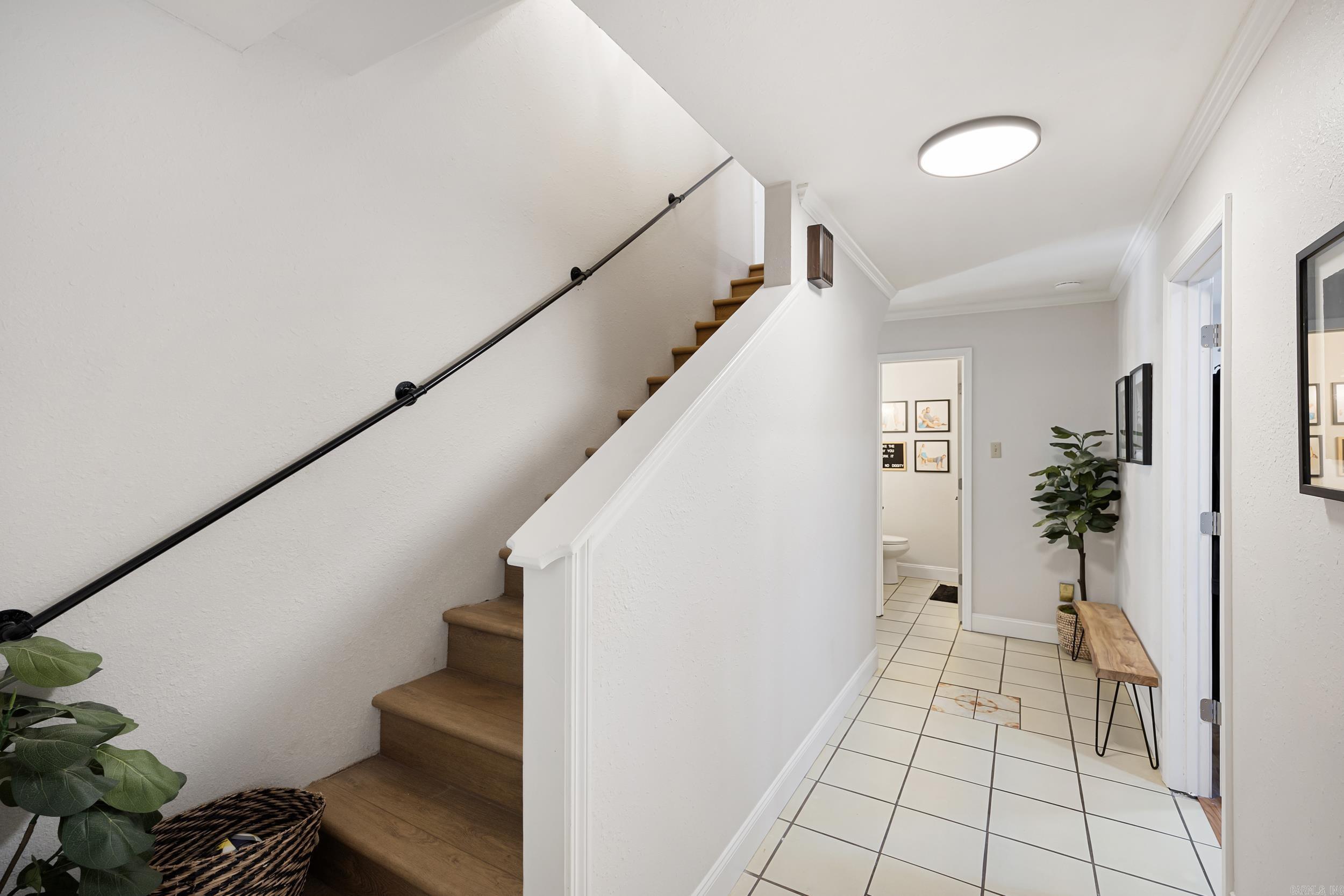 LANDS END - Residential