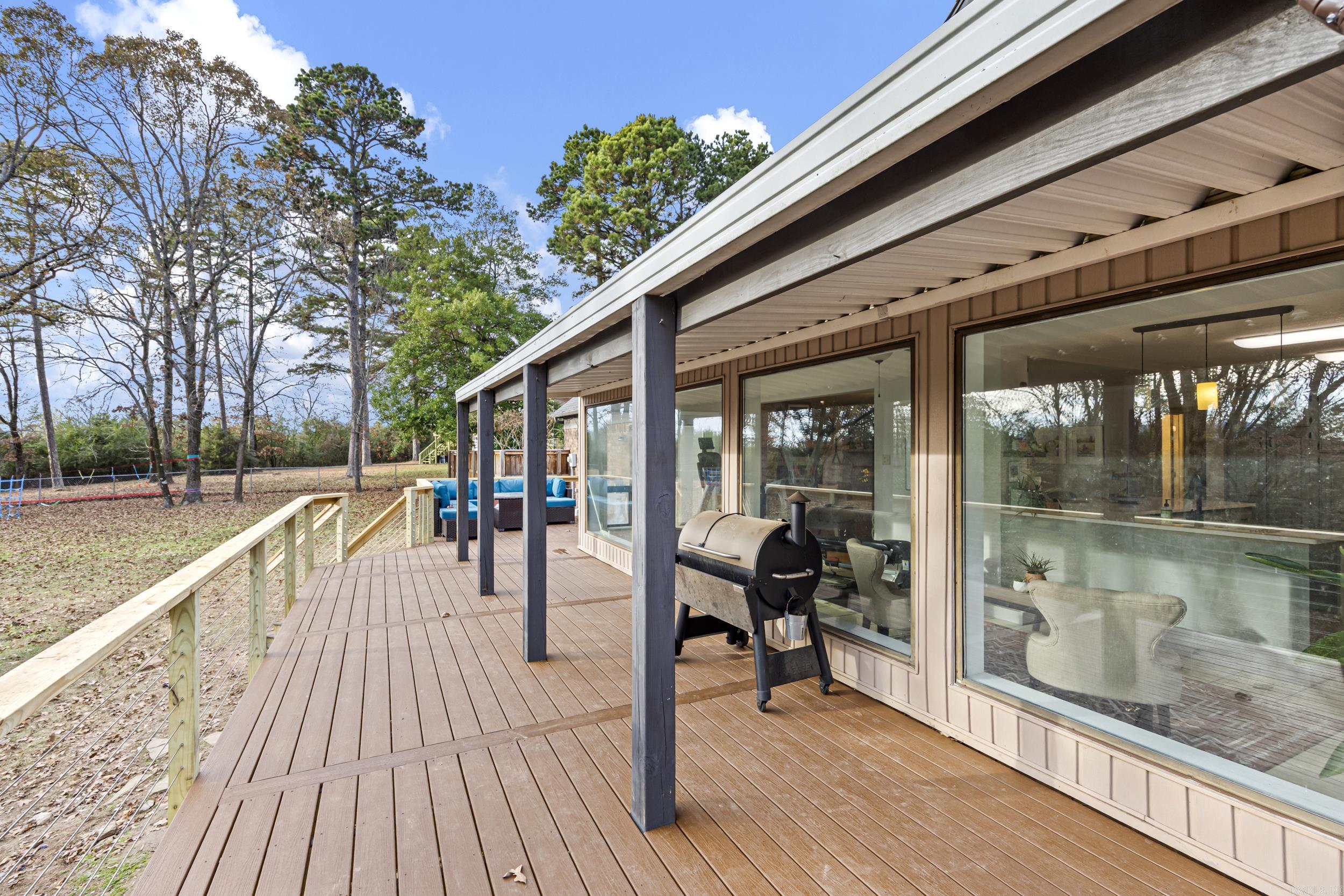 LANDS END - Residential