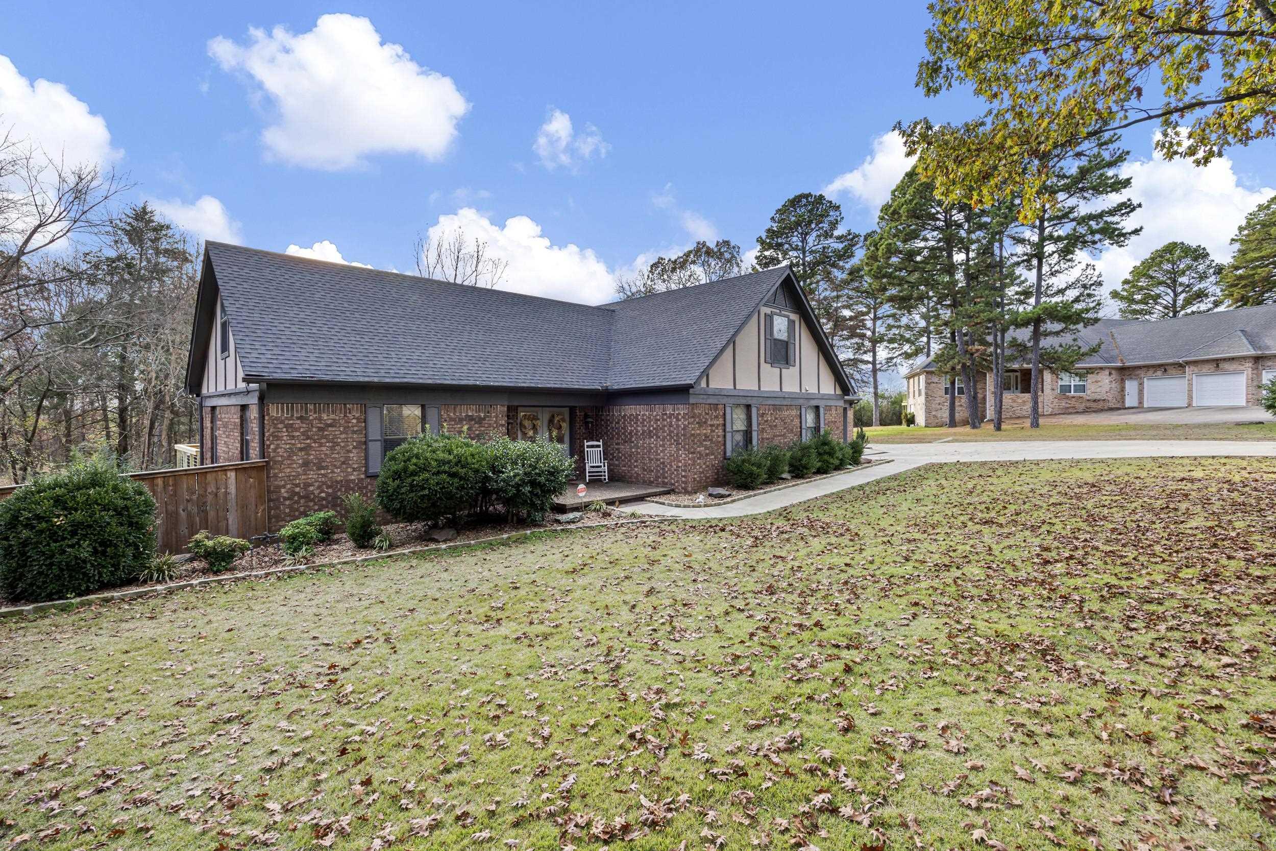 LANDS END - Residential